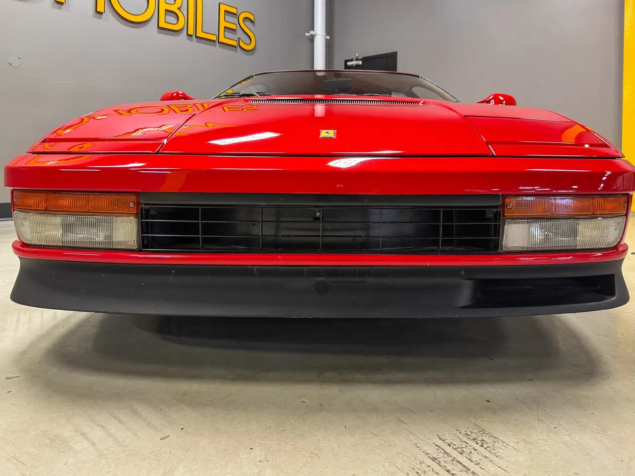 Ferrari Testarossa снимка Ferrari Testarossa