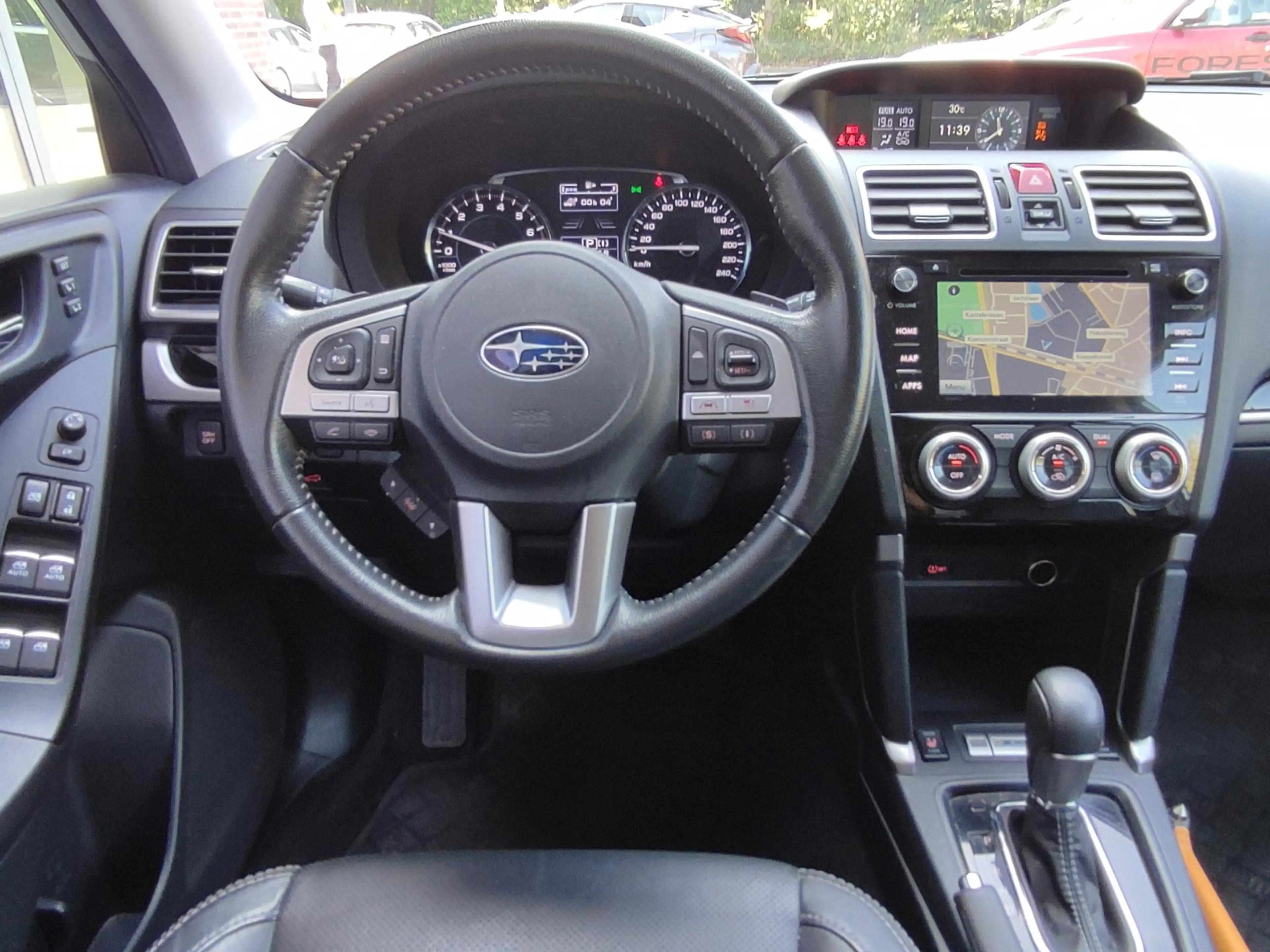 Subaru Forester 2.0 Premium — photo 10