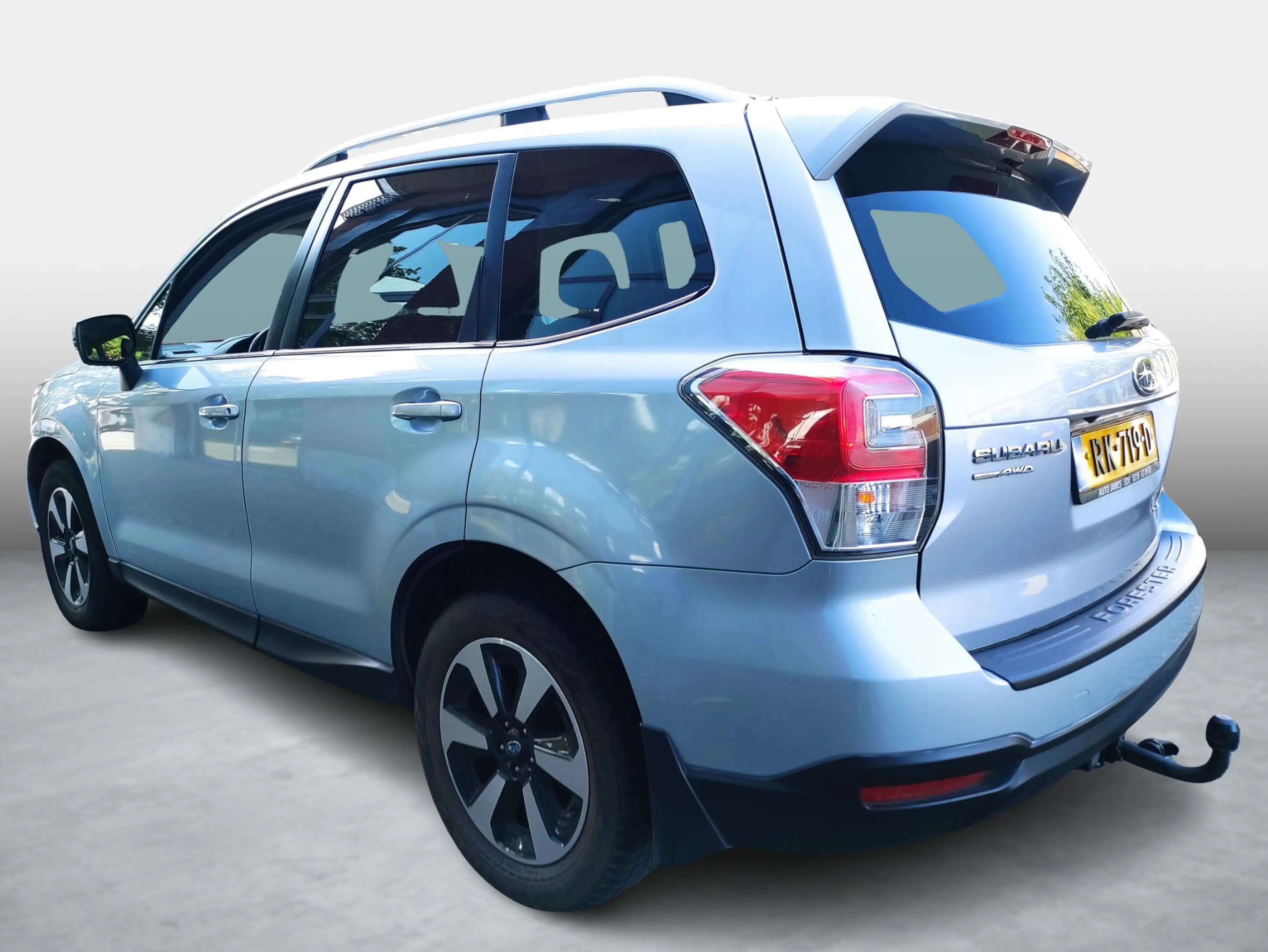 Subaru Forester 2.0 Premium — photo 3