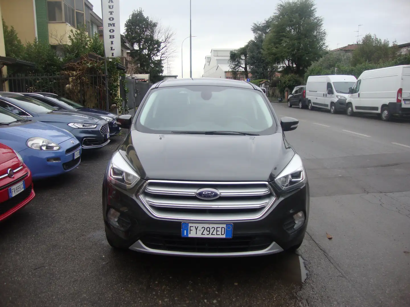 Ford Kuga Kuga 1.5 tdci Titanium Powershift euro 6 d-temp Grigio - 1