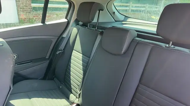 Renault Megane view 9