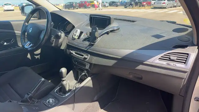 Renault Megane view 10