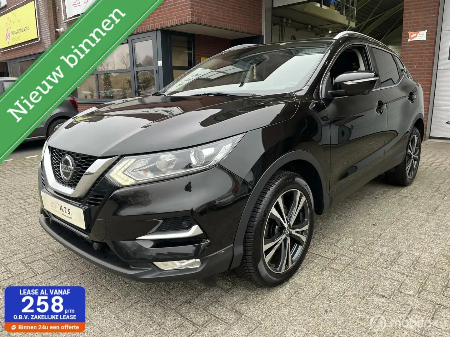 Nissan Qashqai 1.2 N-Connecta NAVI*CAMERA*PANO-DAK*PDC*CRUISE* Noir - 1