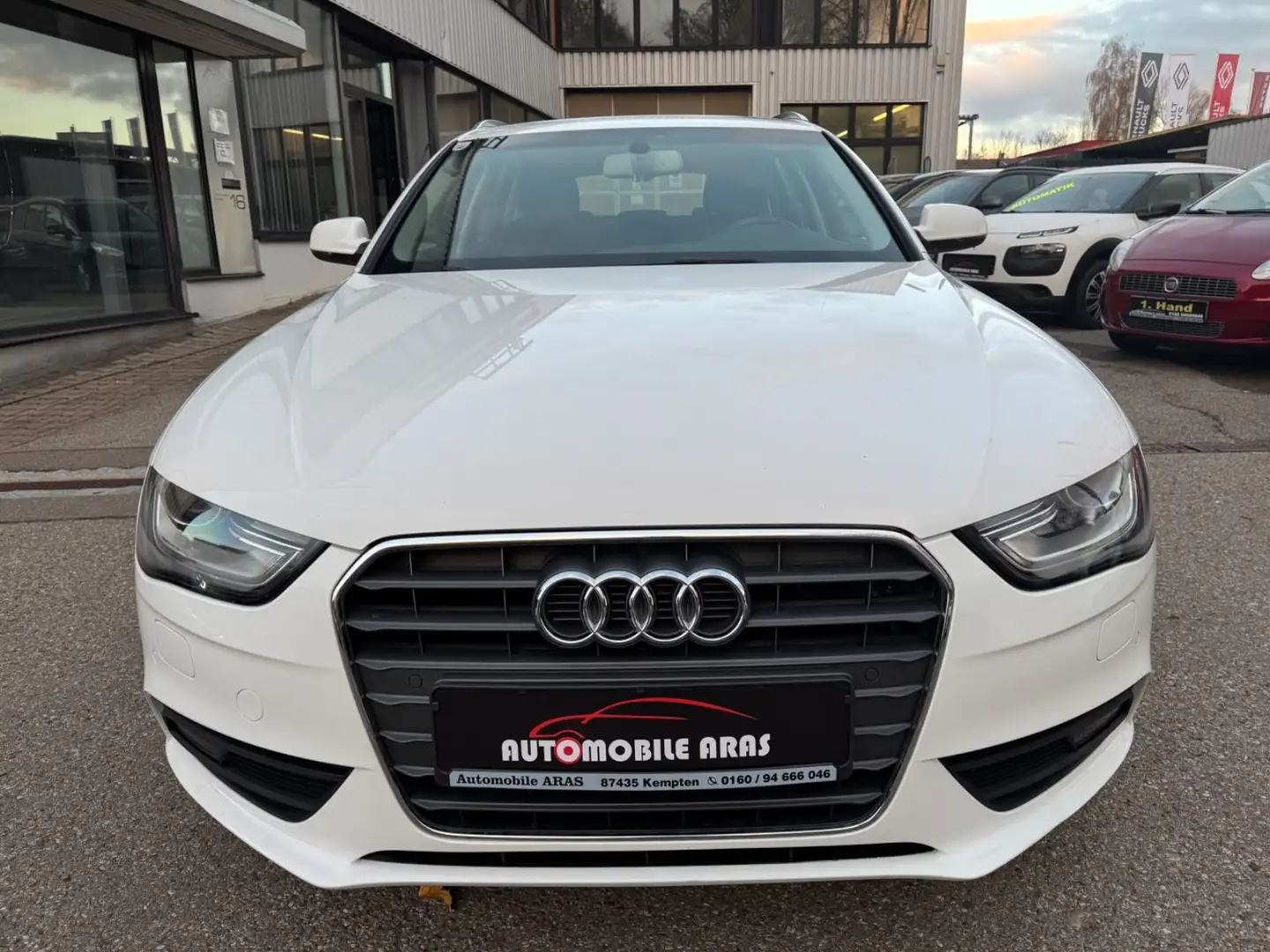 Audi A4 2,0 TDI Avant Attraction Tüvneu 2hand Sitzhz Weiß - 2