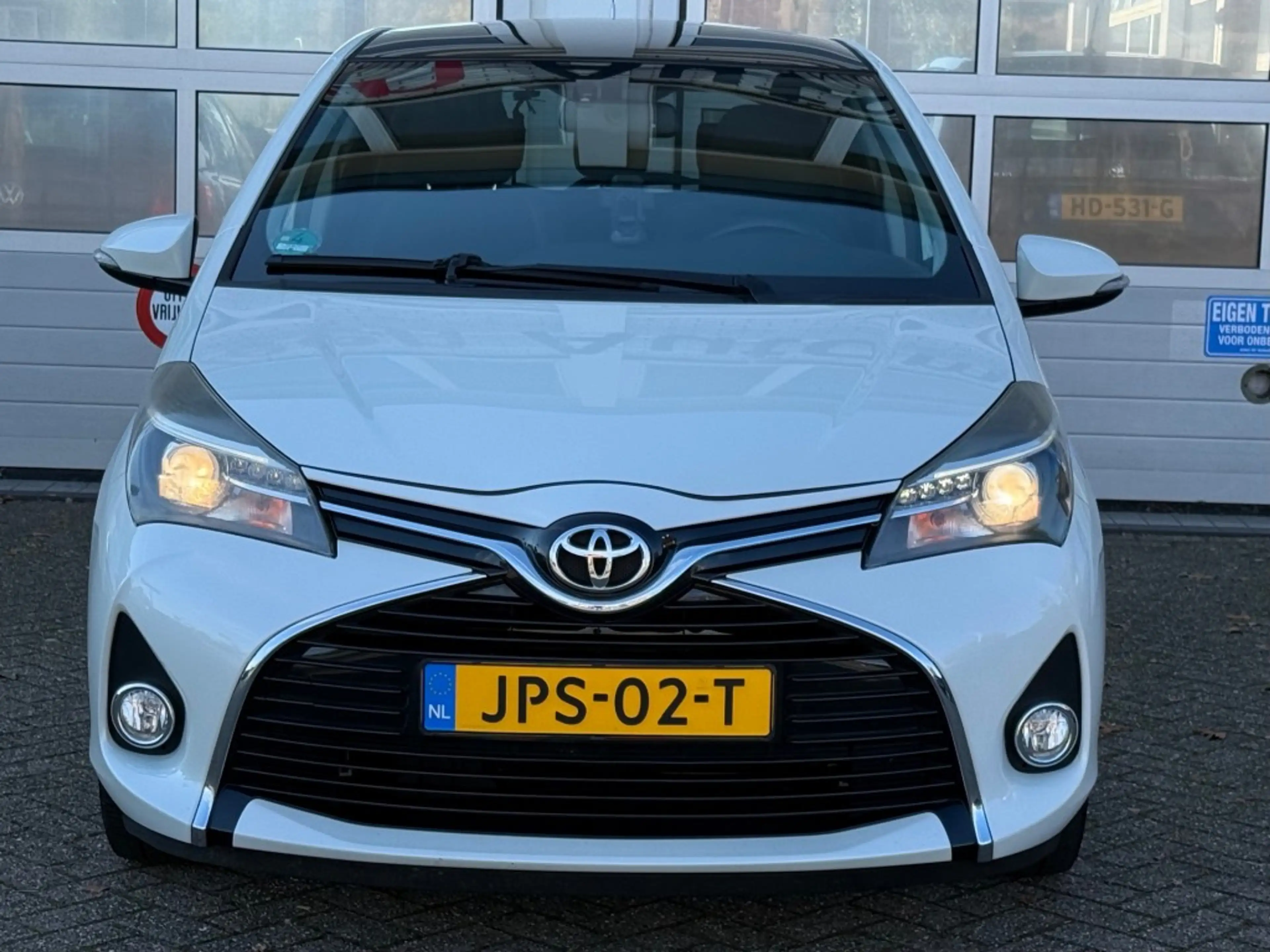 Toyota Yaris 1.3 VVT-i Lounge 5-Drs Navi Cruise Camera Pano — photo 7