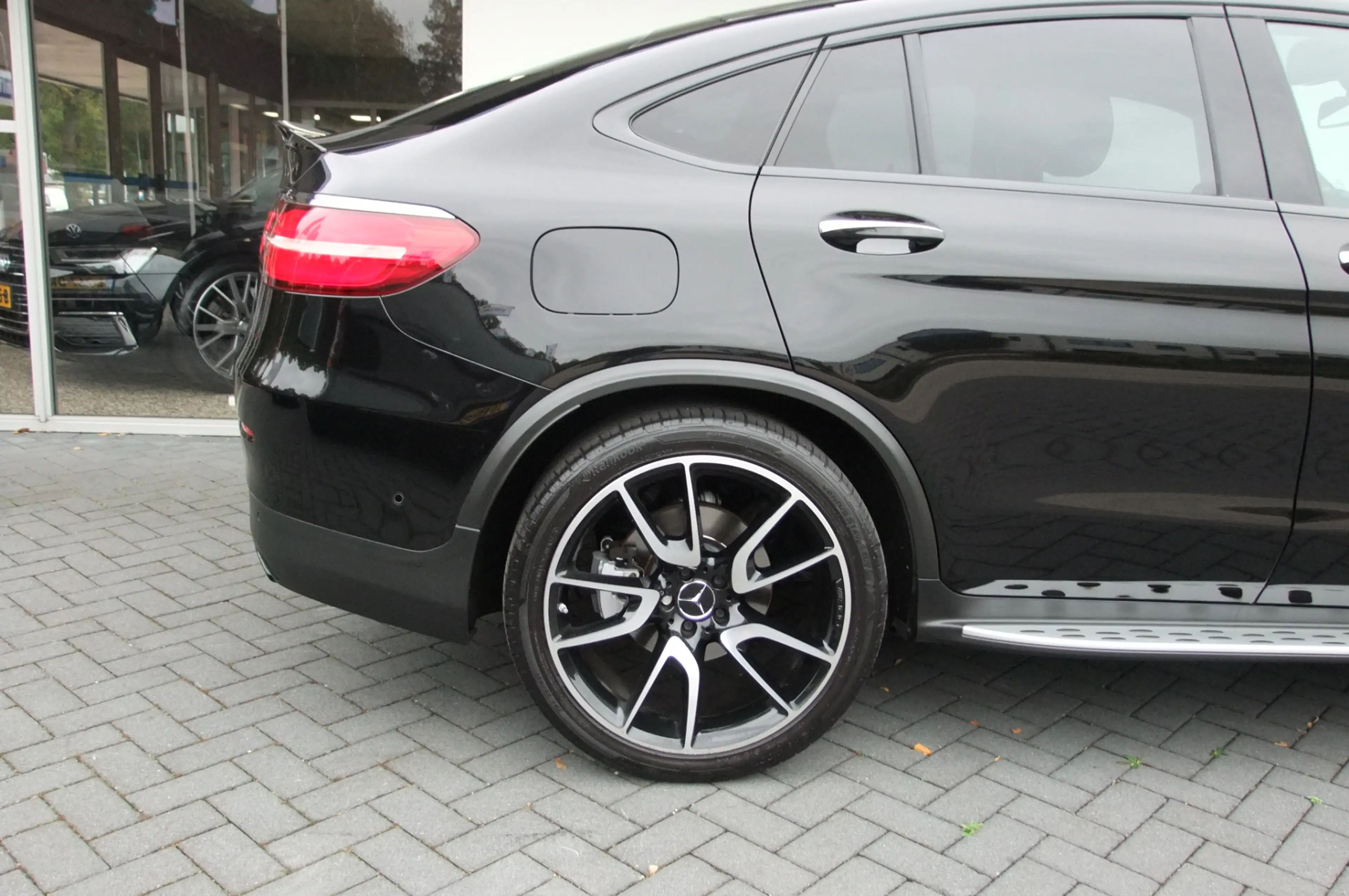 Mercedes-Benz GLC 43 AMG Coupé 4MATIC / Luchtvering/ Schuifdak/ 360 camera/ — photo 15