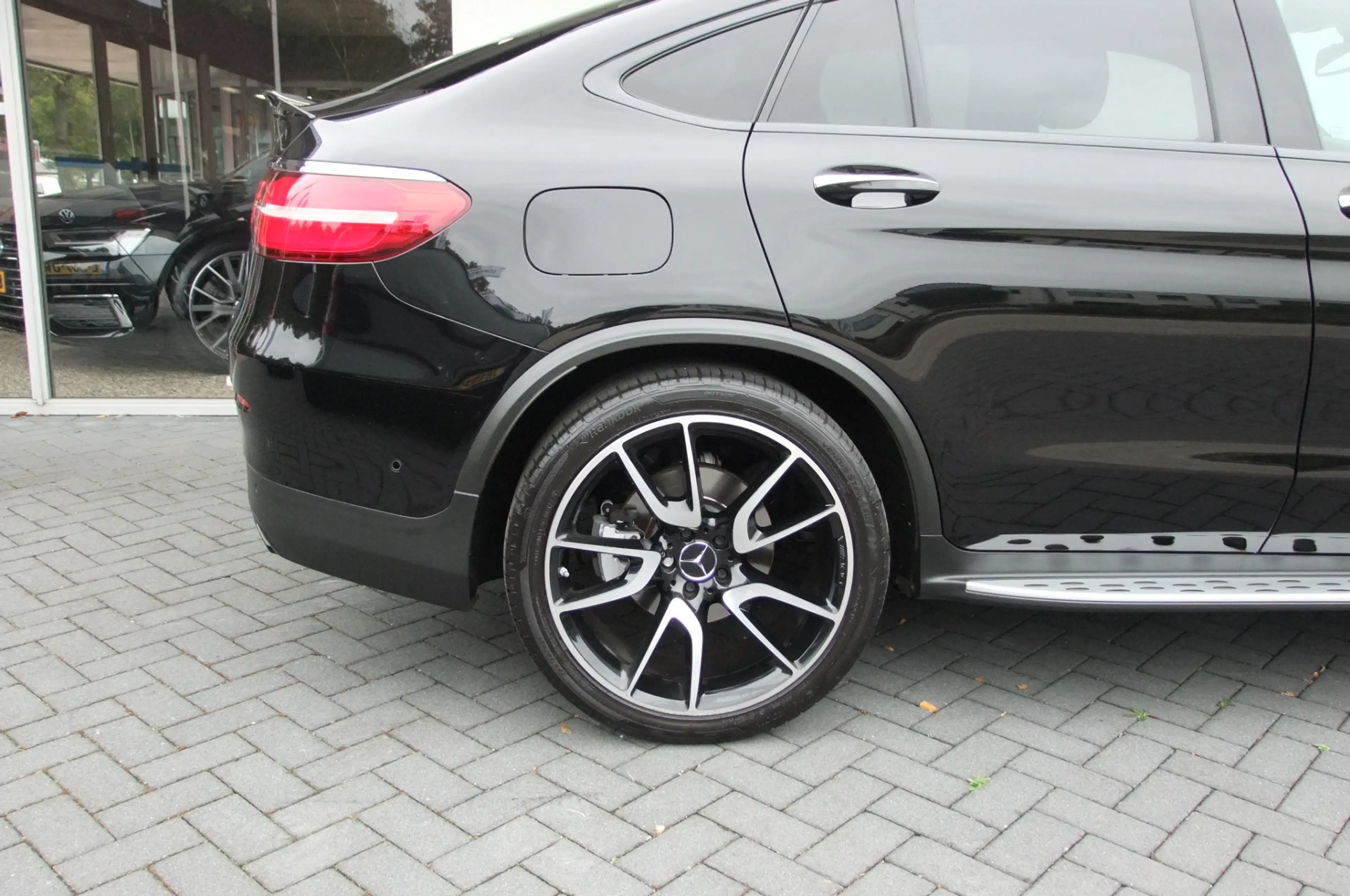Mercedes-Benz GLC 43 AMG Coupé 4MATIC / Luchtvering/ Schuifdak/ 360 camera/ — photo 16