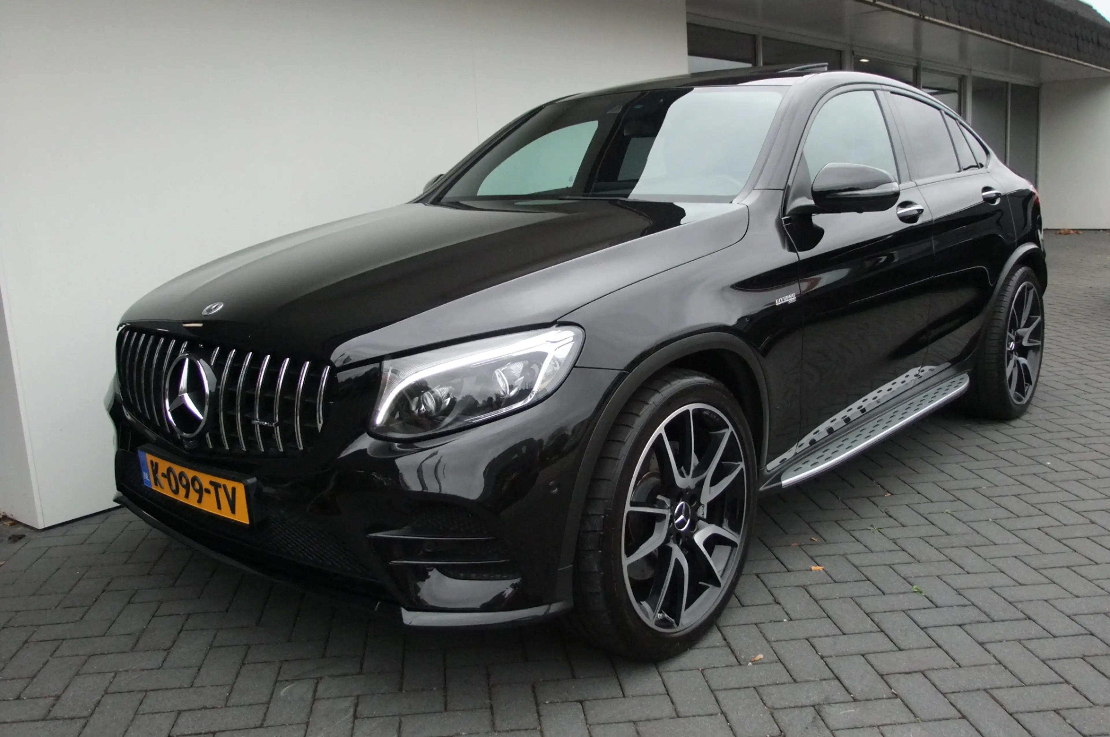 Mercedes-Benz GLC 43 AMG Coupé 4MATIC / Luchtvering/ Schuifdak/ 360 camera/ — photo 9