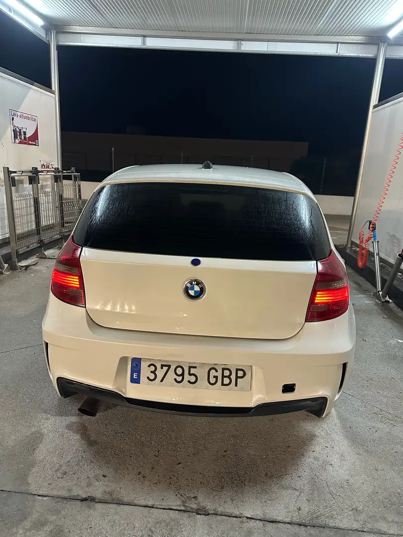 BMW 118 118d - 1