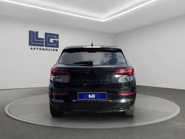 Opel Grandland view 5