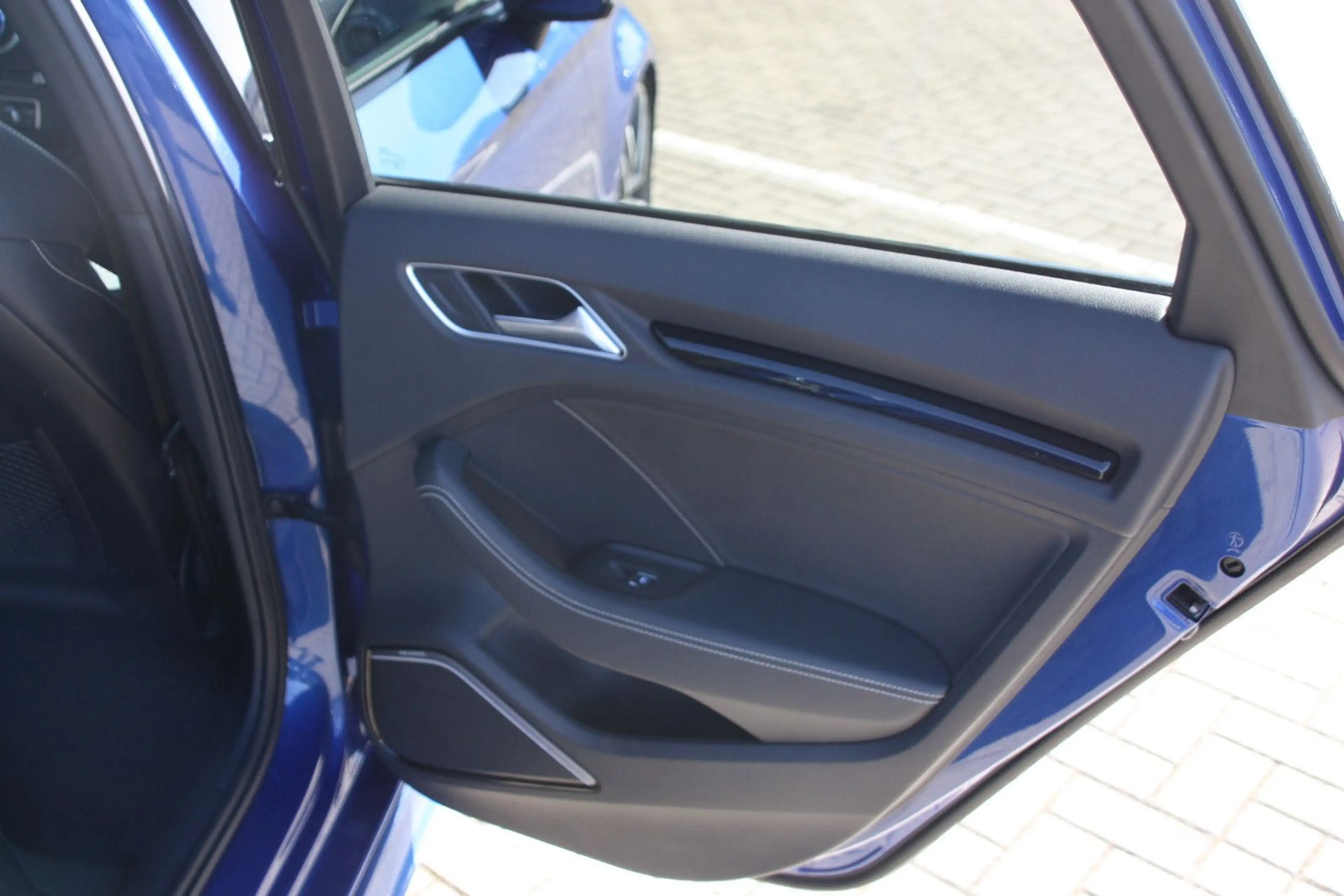 Audi S3 Lim. 2.0 TFSI quattro — photo 7