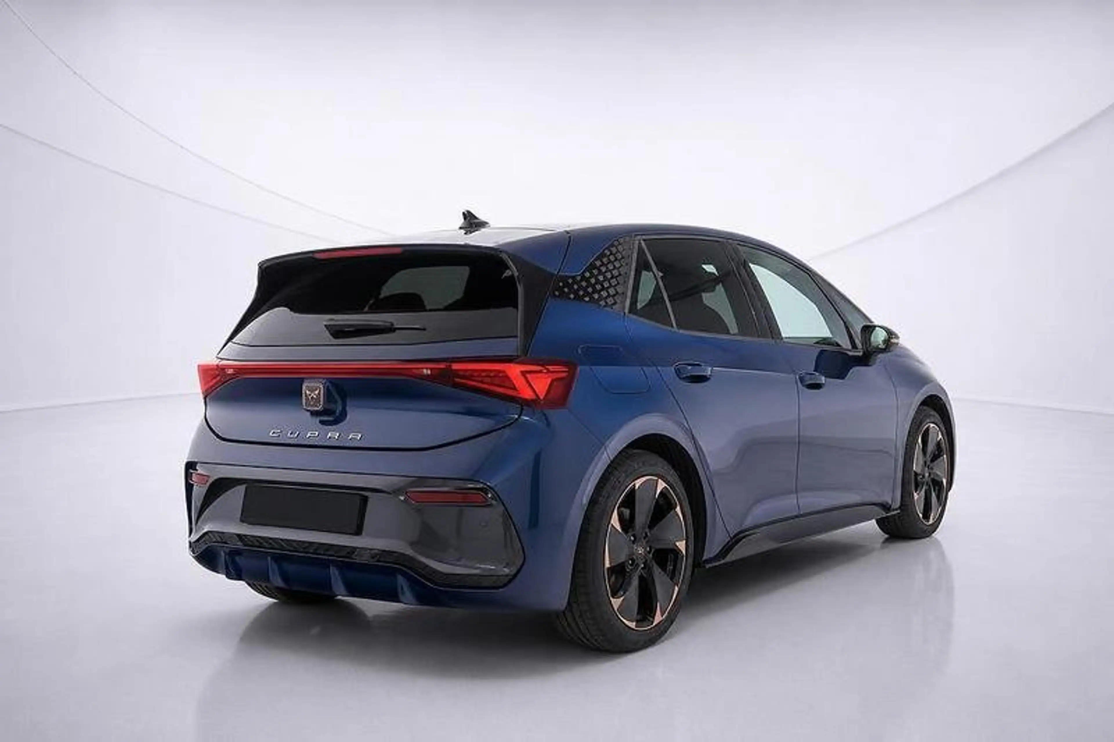 CUPRA Born Sport Tech L 62 kWh Pano/HeadUP/ACC — photo 3