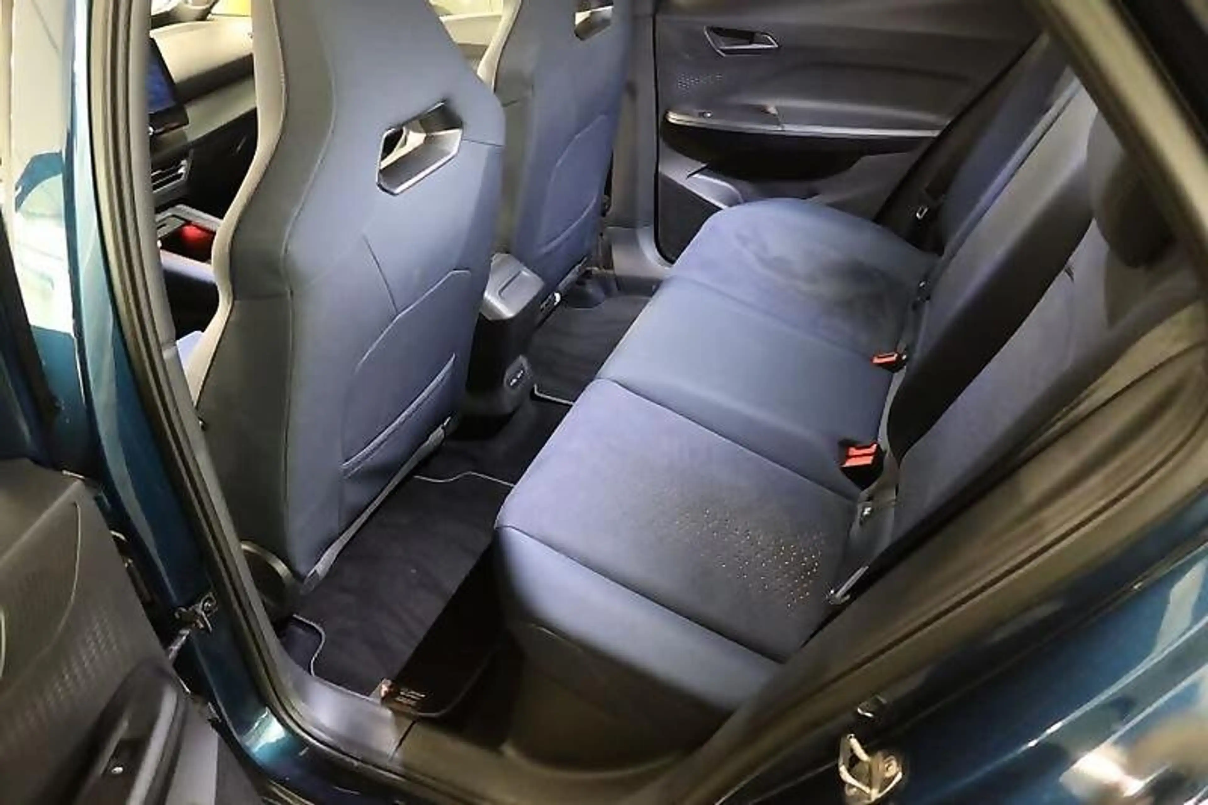 CUPRA Born Sport Tech L 62 kWh Pano/HeadUP/ACC — photo 8