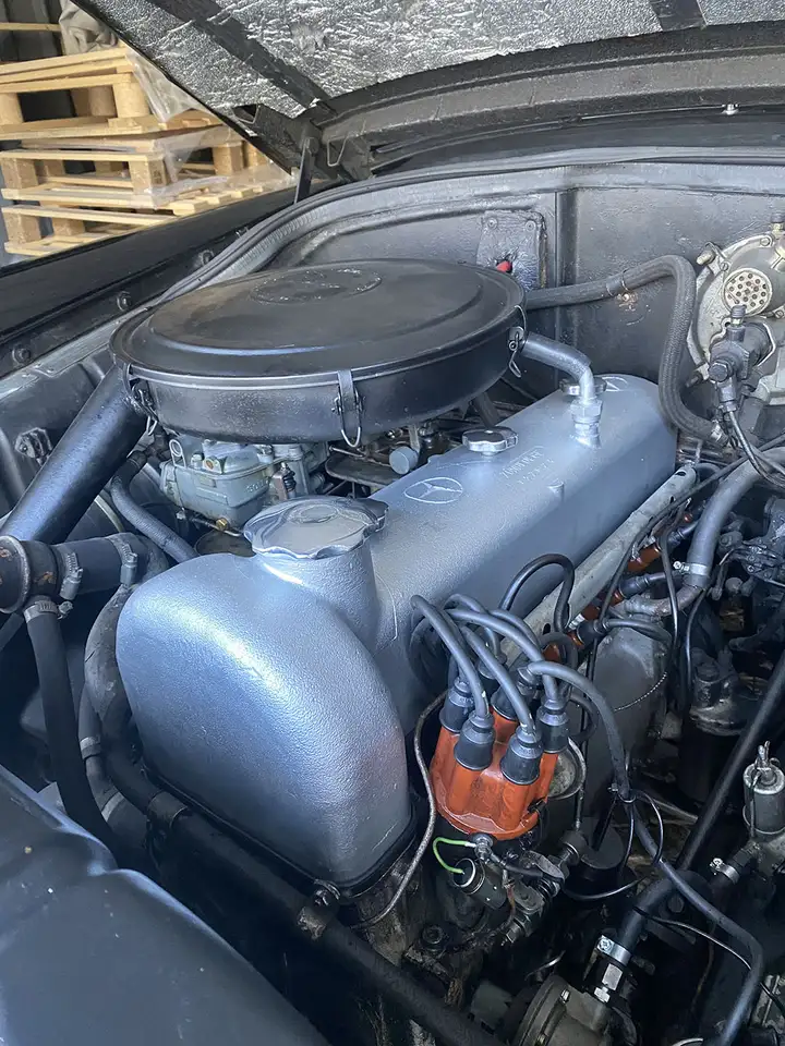 Mercedes-Benz 220S Ponton, foto 5