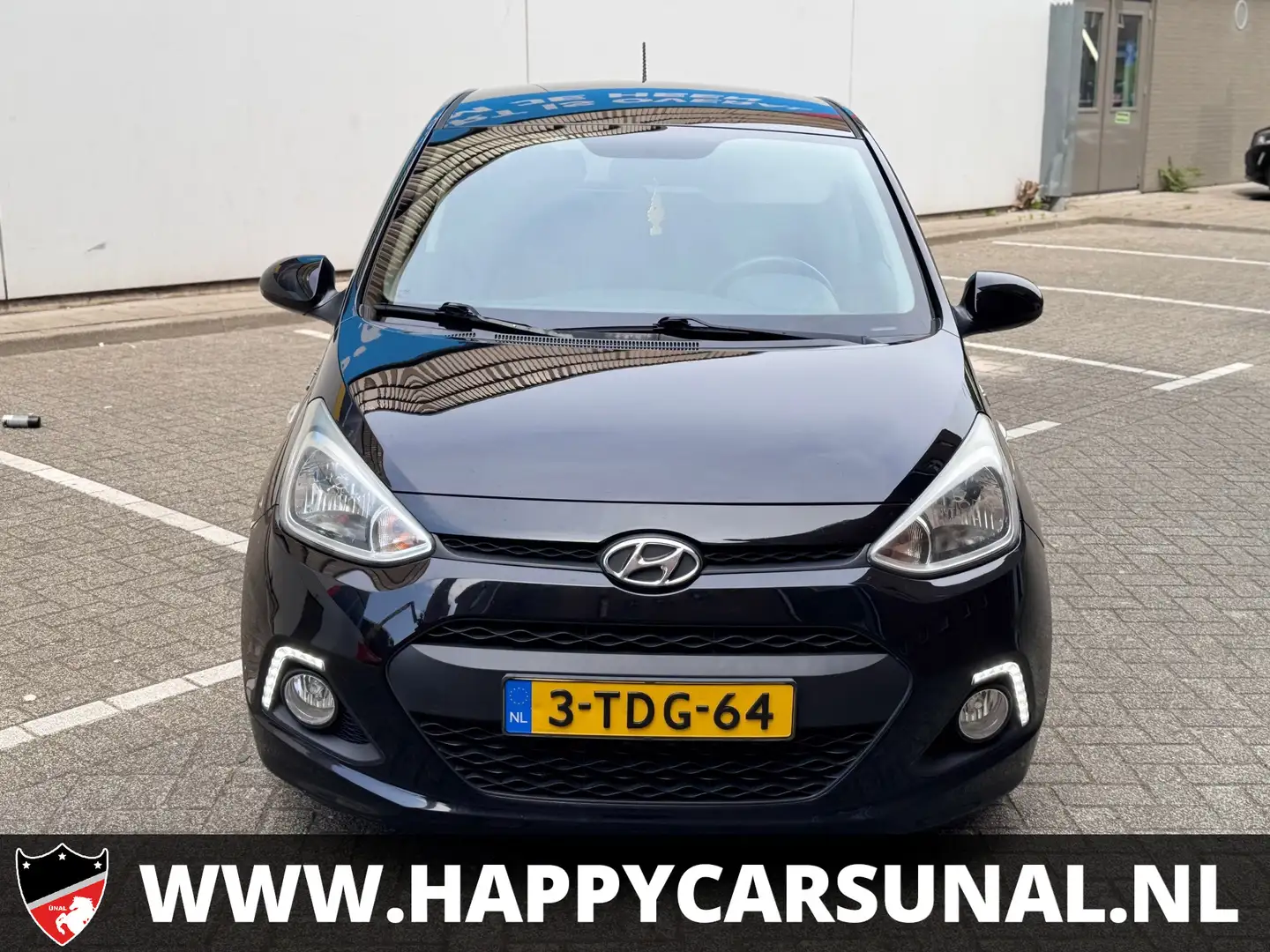 Hyundai i10 1.0i i-Motion Comfort Plus, AIRCO, NAP, APK Чорний - 2