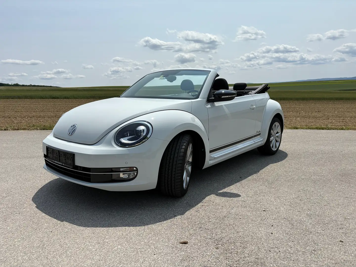 Volkswagen Beetle Beetle Cabrio 1,2 TSI CLUB CLUB Weiß - 1