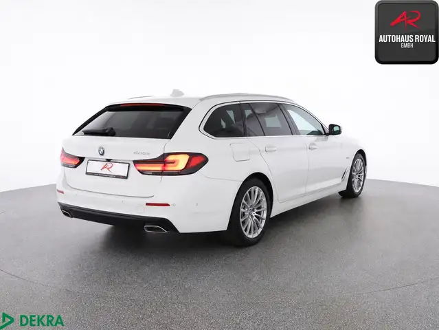 BMW 5 Series view 5