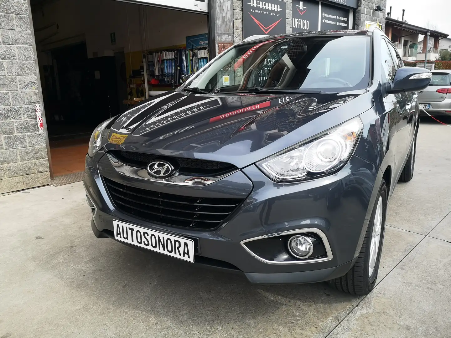Hyundai iX35 ix35 2.0 Comfort 4wd auto Gris - 2
