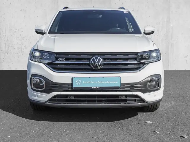 Volkswagen T-Cross view 3