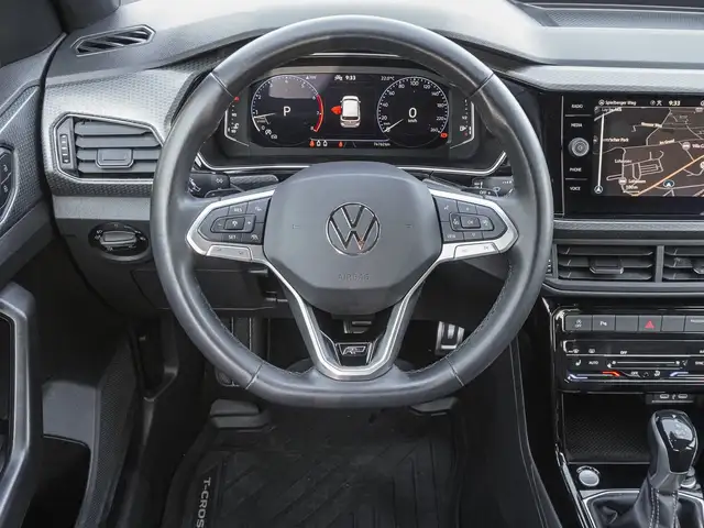 Volkswagen T-Cross view 11