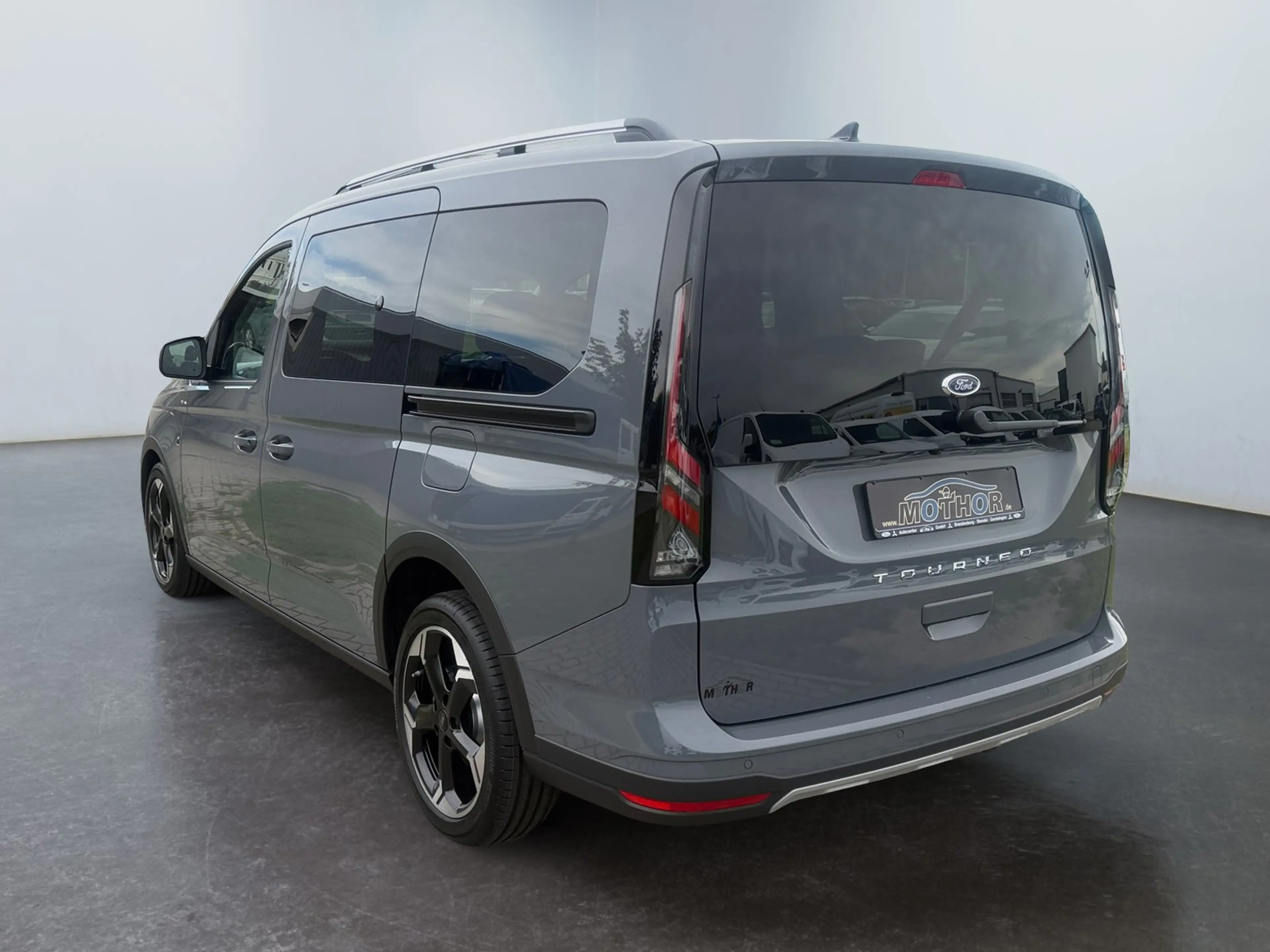 Ford Tourneo Connect Grand Active 2.0 ACC+PDC*NAVI+KAM — photo 4