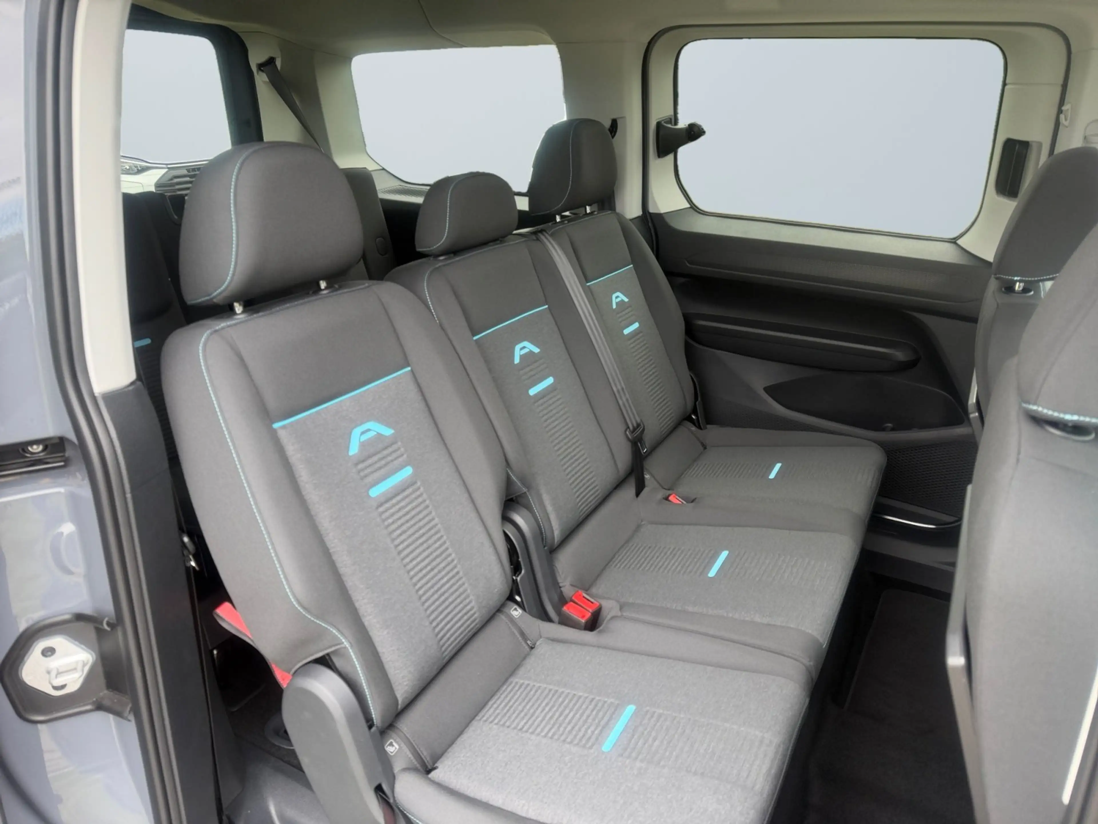 Ford Tourneo Connect Grand Active 2.0 ACC+PDC*NAVI+KAM — photo 11