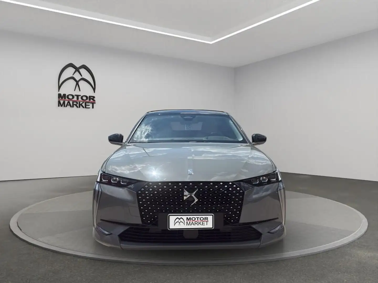 DS Automobiles DS 4 1.5 bluehdi Esprit de Voyage 130cv auto Grijs - 2