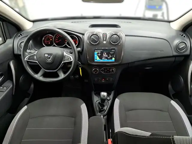Dacia Sandero view 11