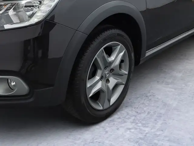 Dacia Sandero view 6