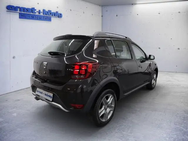 Dacia Sandero view 3