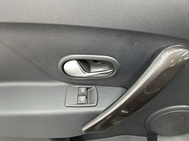 Dacia Sandero view 10