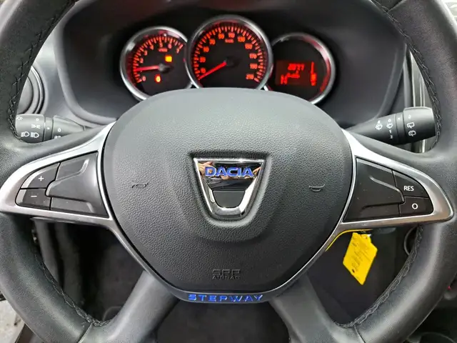 Dacia Sandero view 14