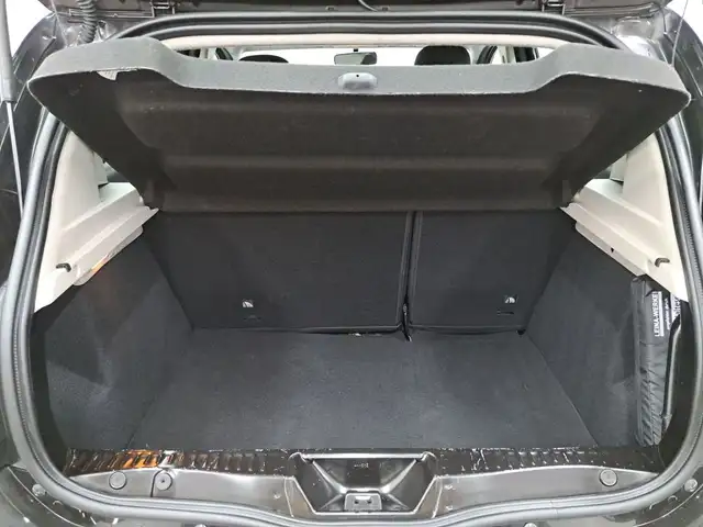 Dacia Sandero view 7