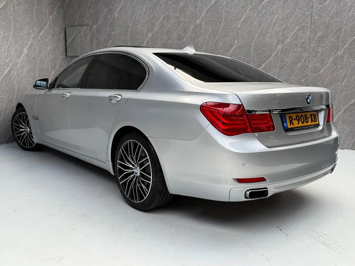 BMW Active Hybrid 7 750i ActiveHybrid / Full Option / APK Grijs - 2