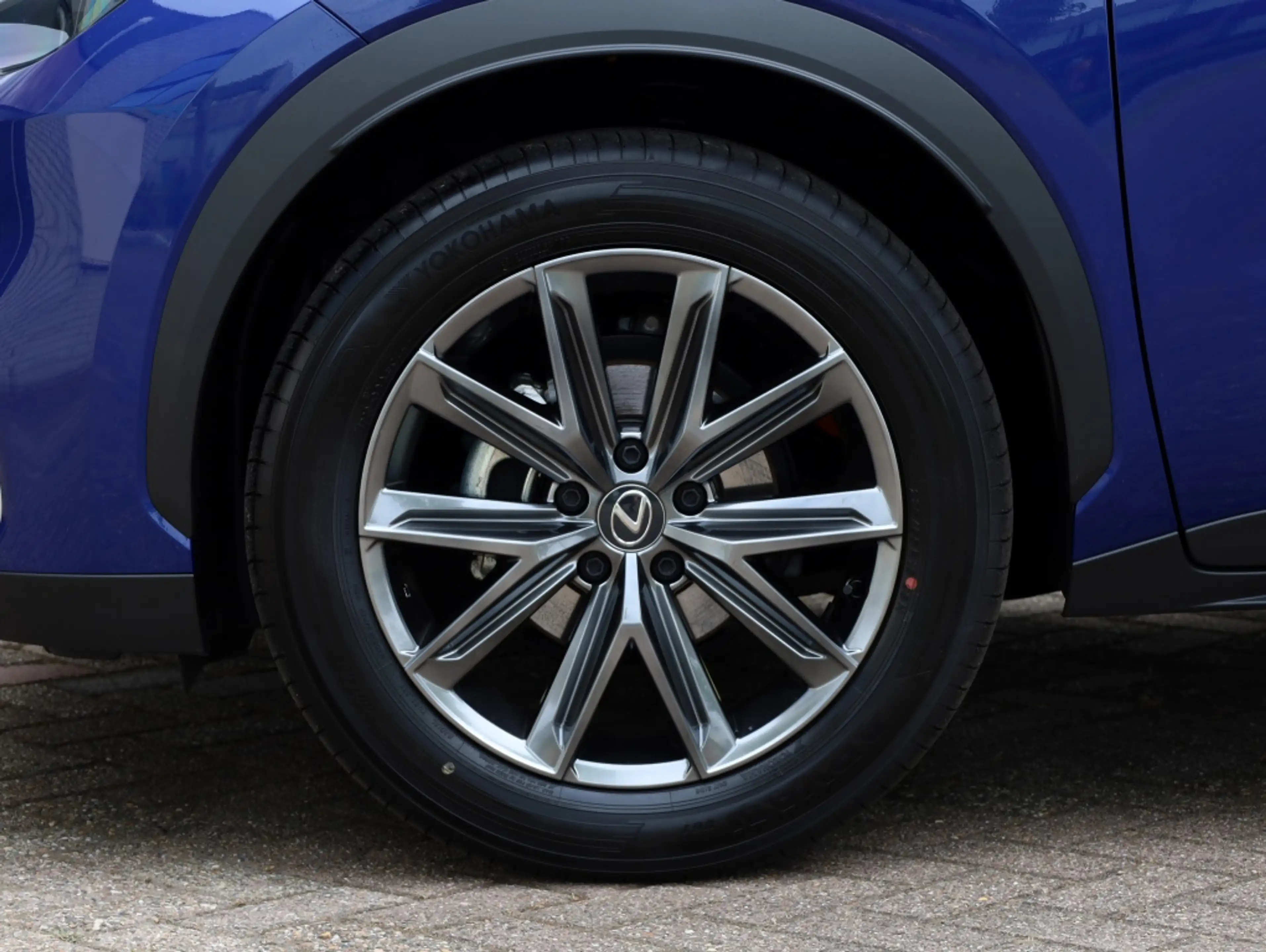 Lexus LBX Relax 2WD | Leder | Achterklep elektrisch | Memory — photo 8