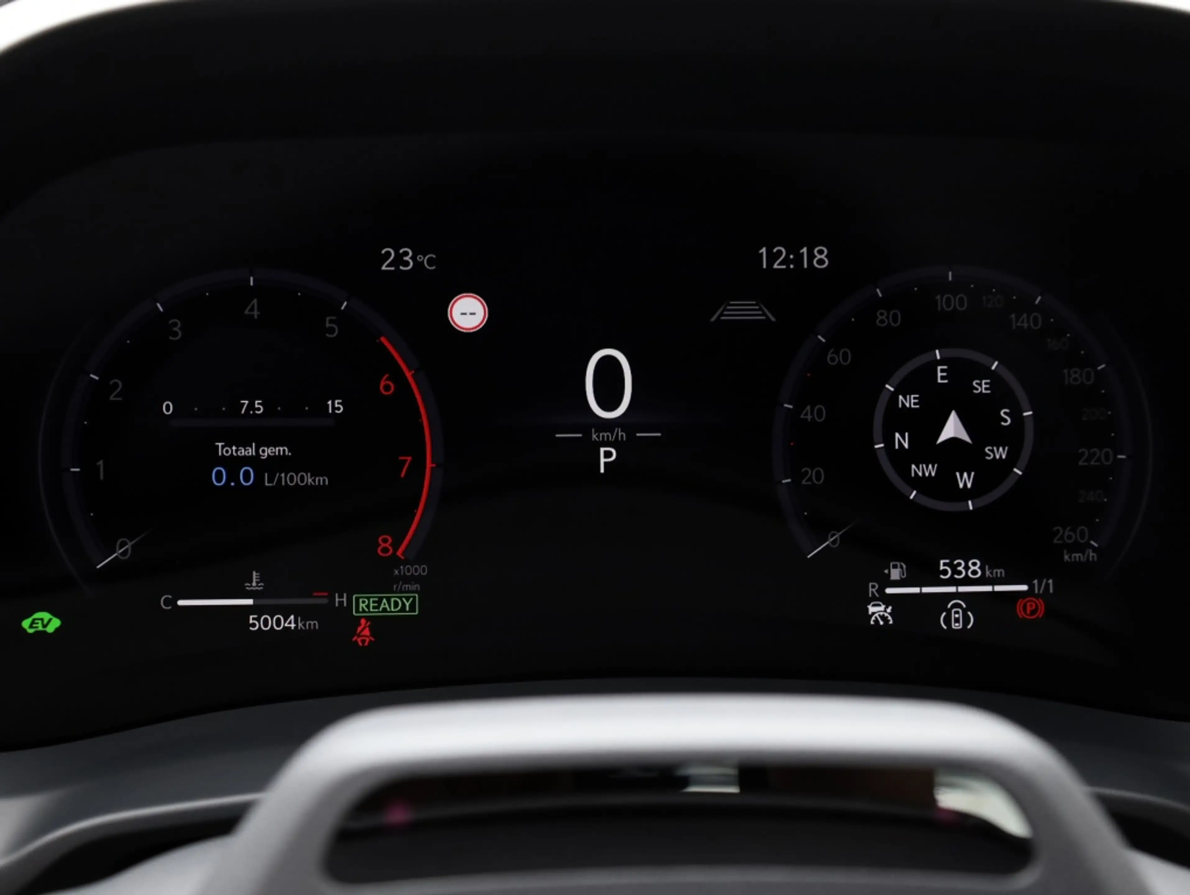 Lexus LBX Relax 2WD | Leder | Achterklep elektrisch | Memory — photo 7