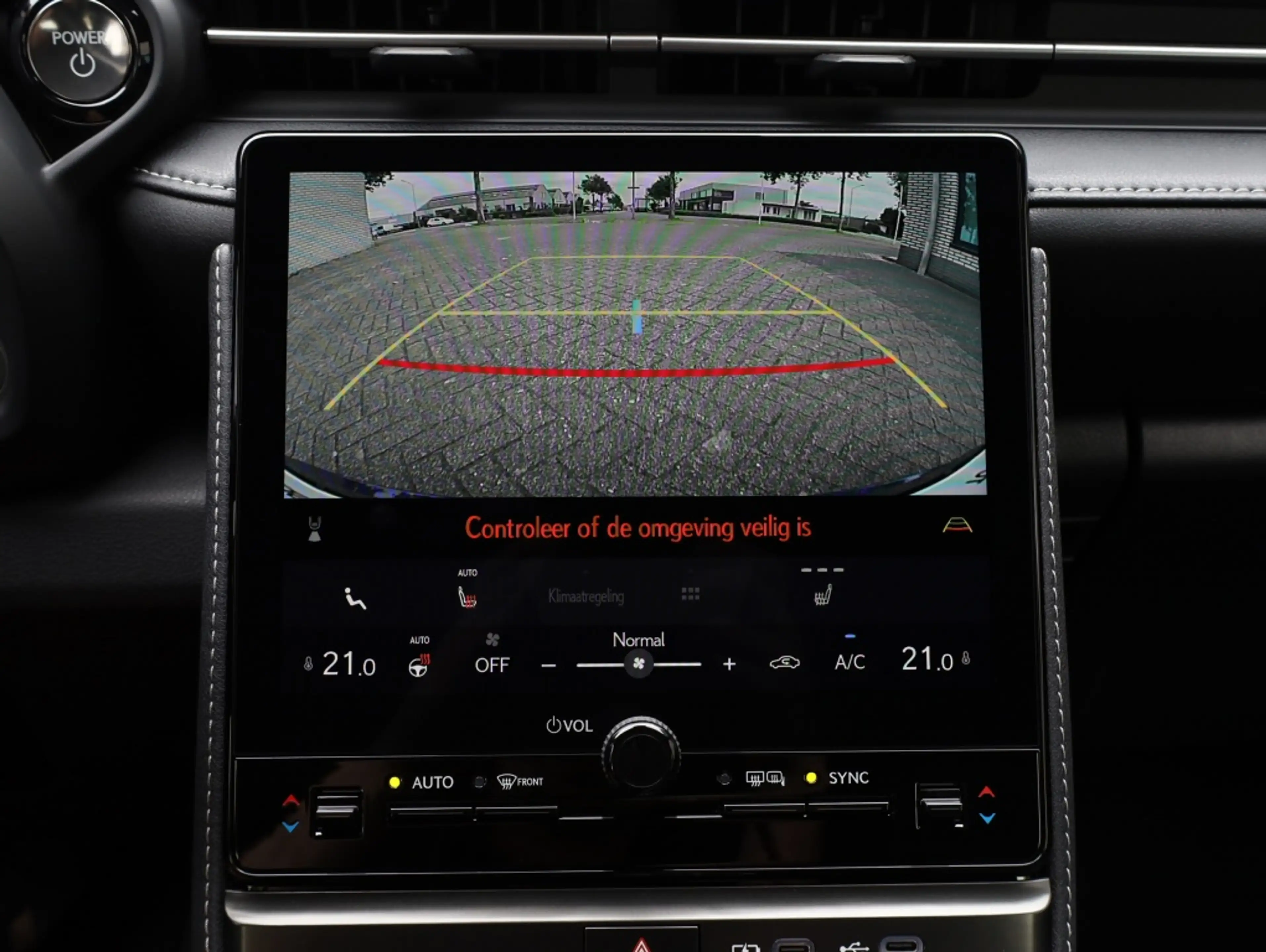 Lexus LBX Relax 2WD | Leder | Achterklep elektrisch | Memory — photo 17