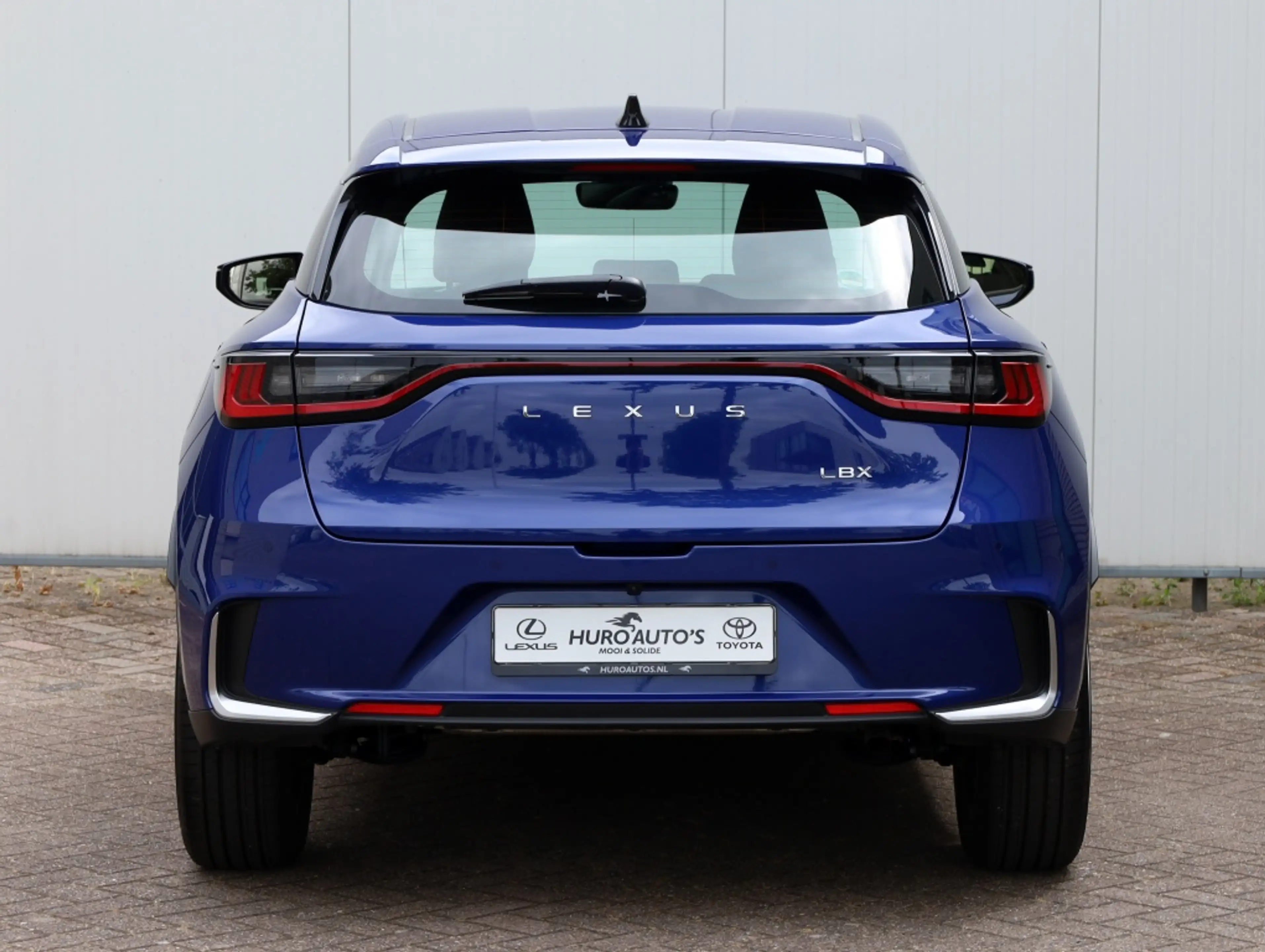 Lexus LBX Relax 2WD | Leder | Achterklep elektrisch | Memory — photo 4