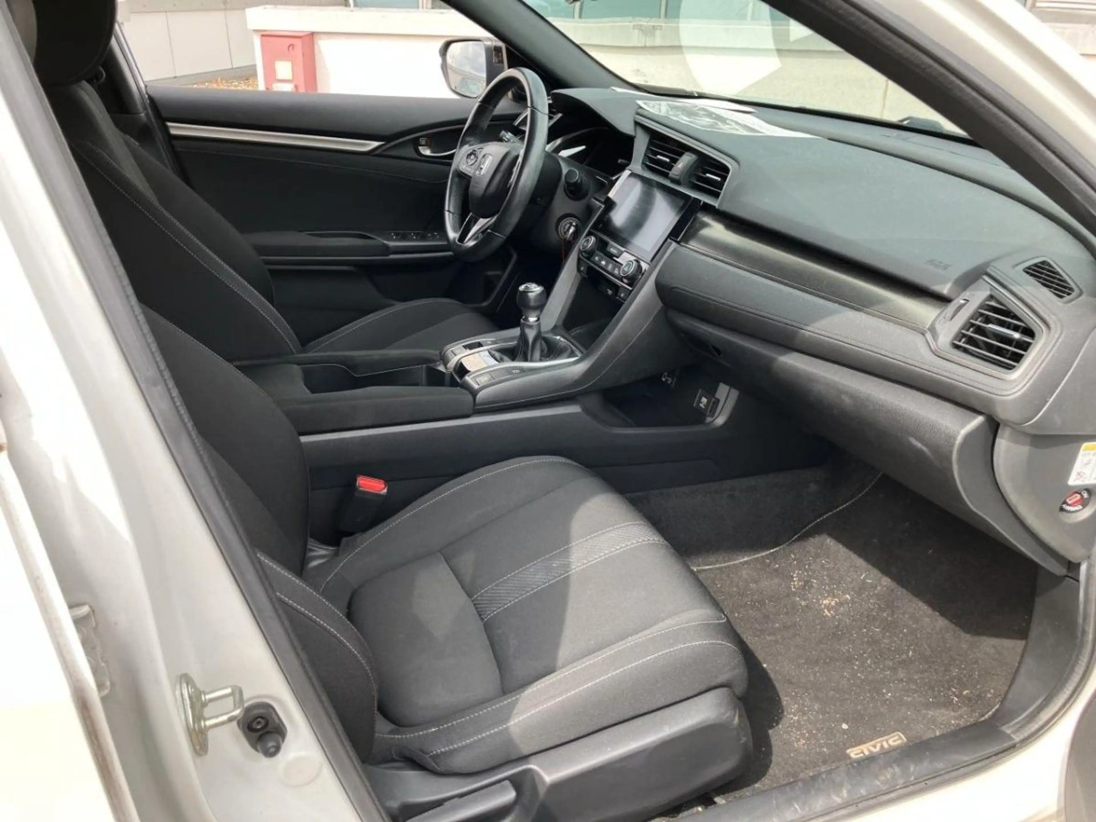 Honda Civic Lim. 5-trg. 1.0 Elegance — photo 8