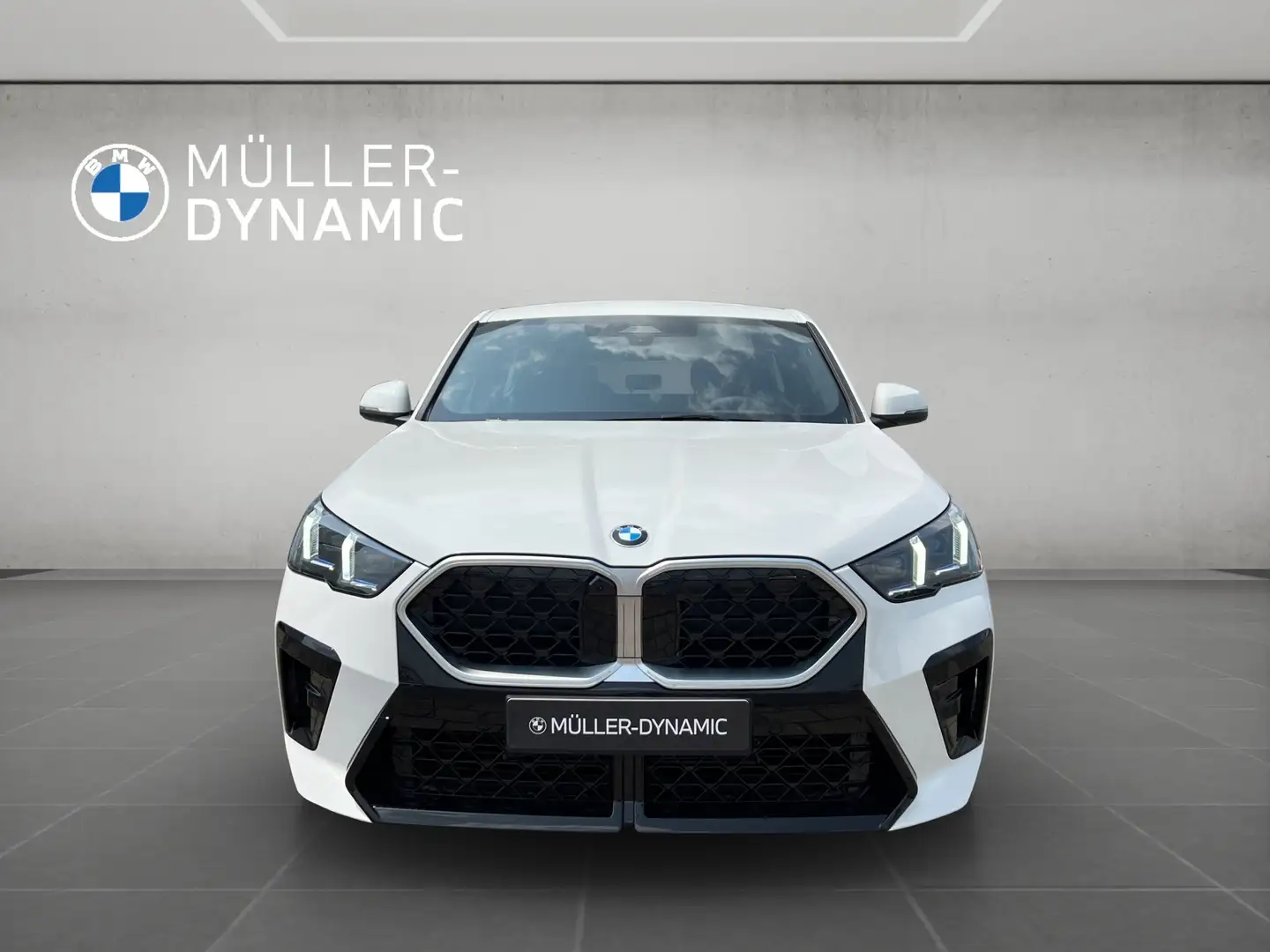 BMW X2 sDrive18d  M SPORT LED HUD AHK 360° KAMERA  ICONIC Weiß - 2