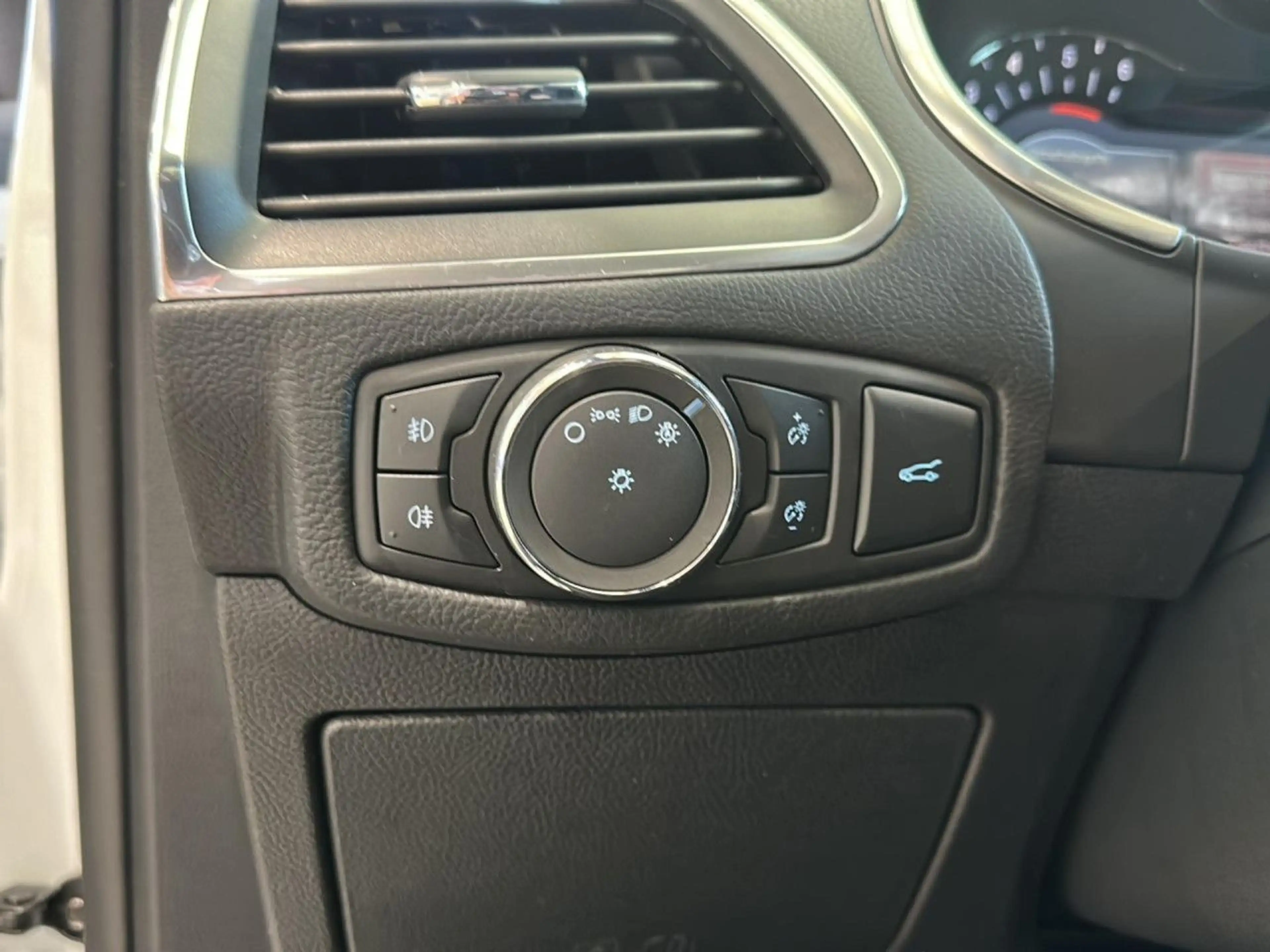 Ford S-Max ST-Line AWD Bluetooth Navi LED Klima — photo 10