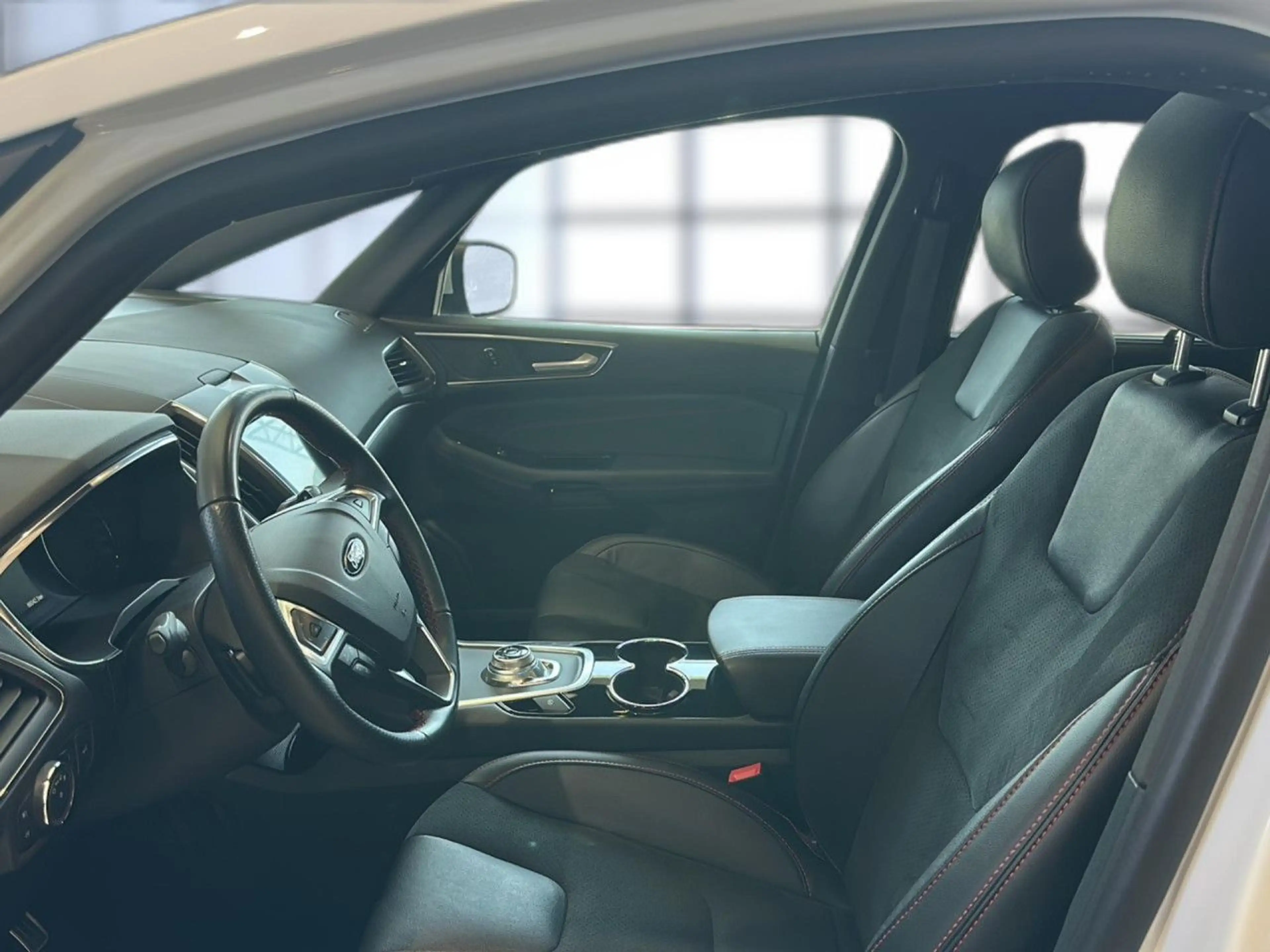 Ford S-Max ST-Line AWD Bluetooth Navi LED Klima — photo 7