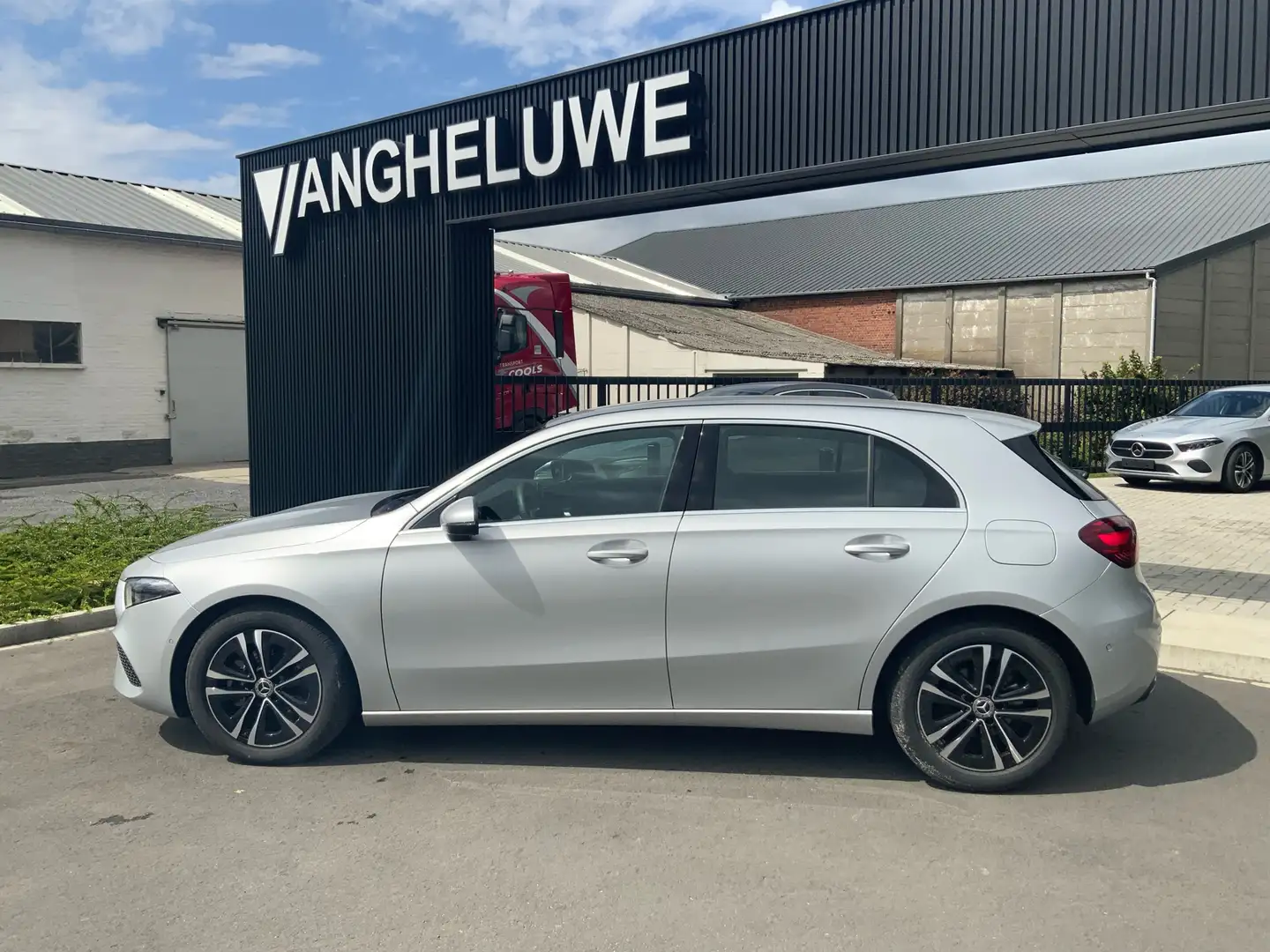 Mercedes-Benz A 180 7G-DCT Progressive Advanced Argent - 1