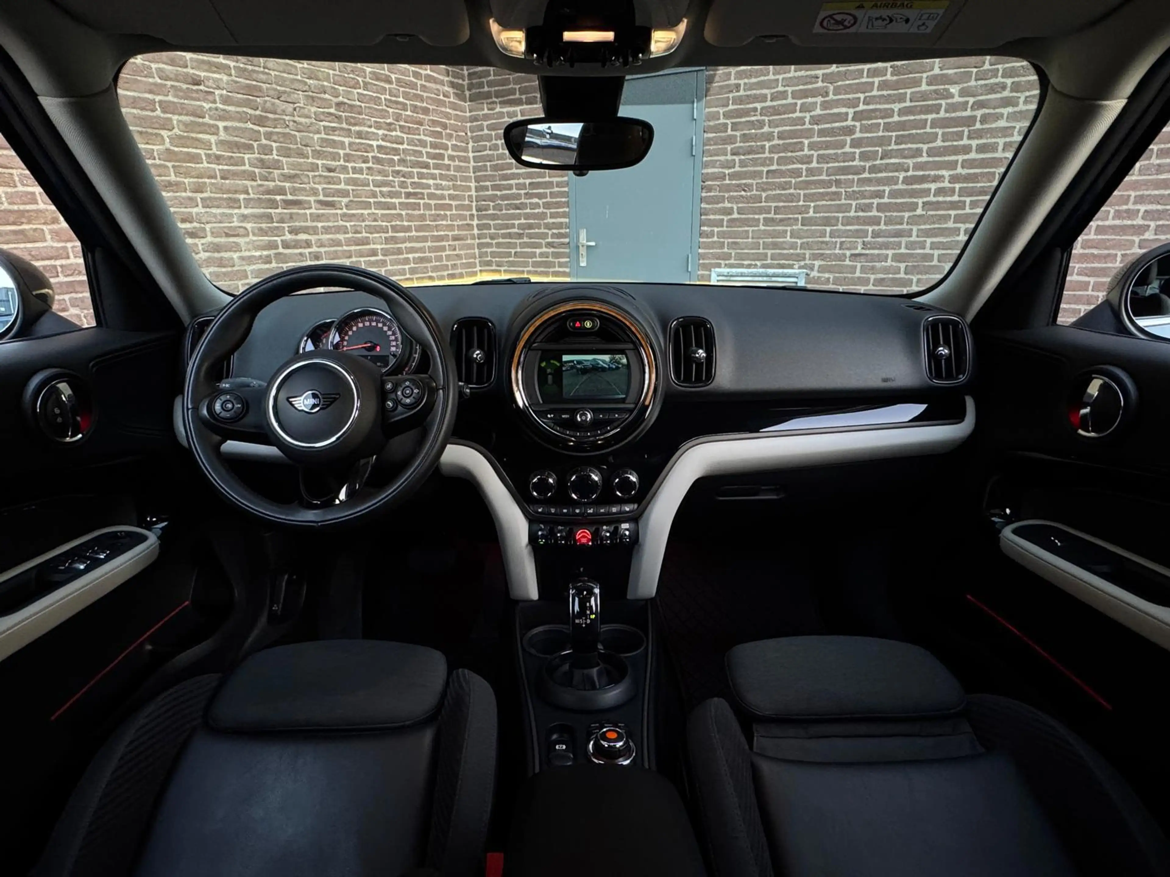 MINI Cooper Countryman 1.5 Chili Sport-Int. Led Keyless Camera Dealer Oh. — photo 8