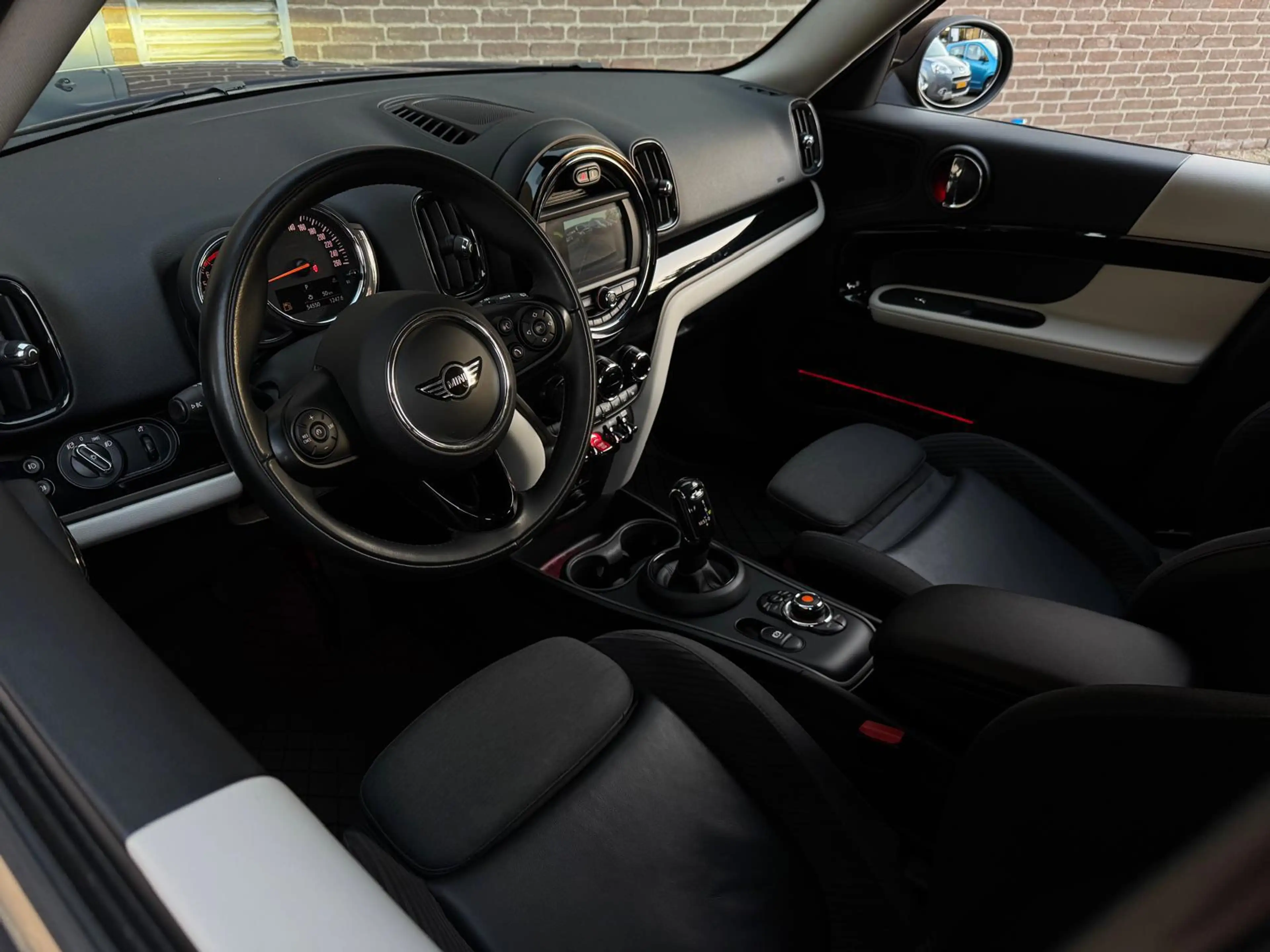MINI Cooper Countryman 1.5 Chili Sport-Int. Led Keyless Camera Dealer Oh. — photo 7