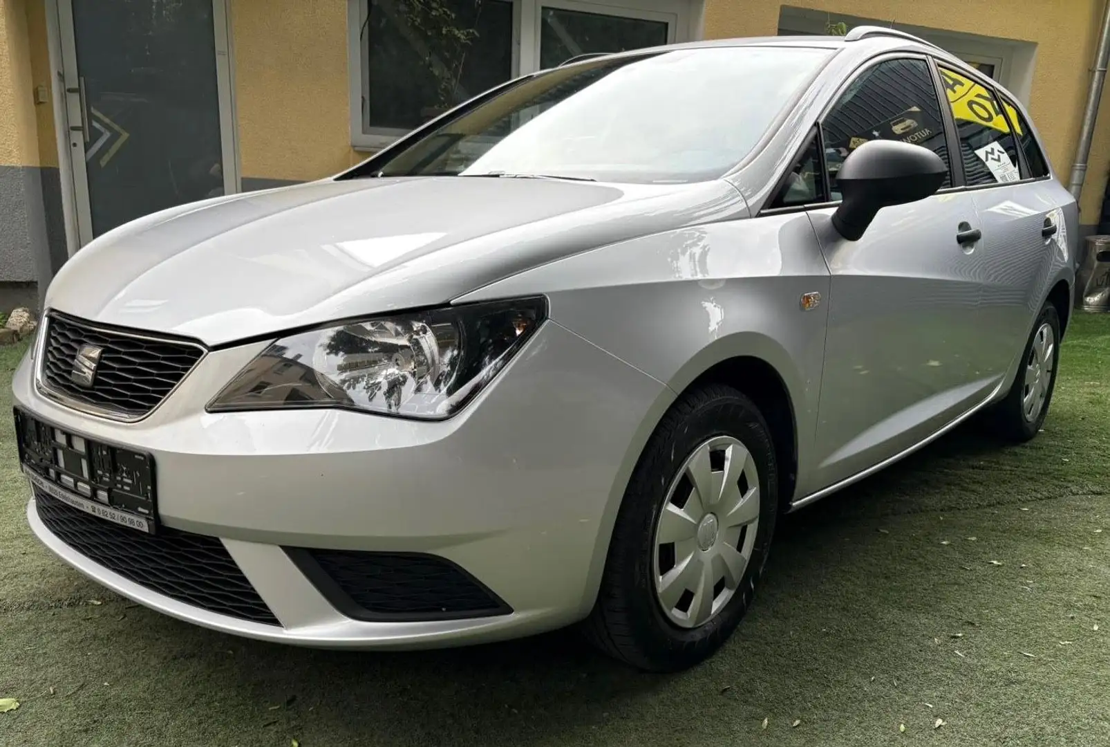 SEAT Ibiza ST Reference Argent - 2
