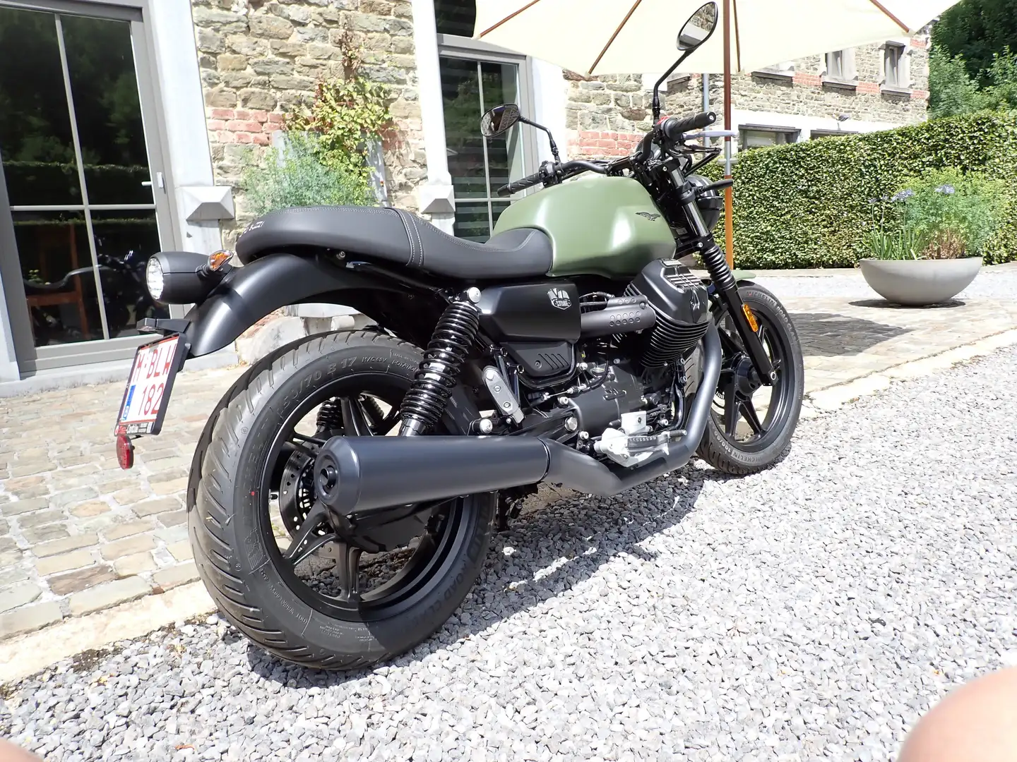 Moto Guzzi V 7 Stone 850 Vert - 2