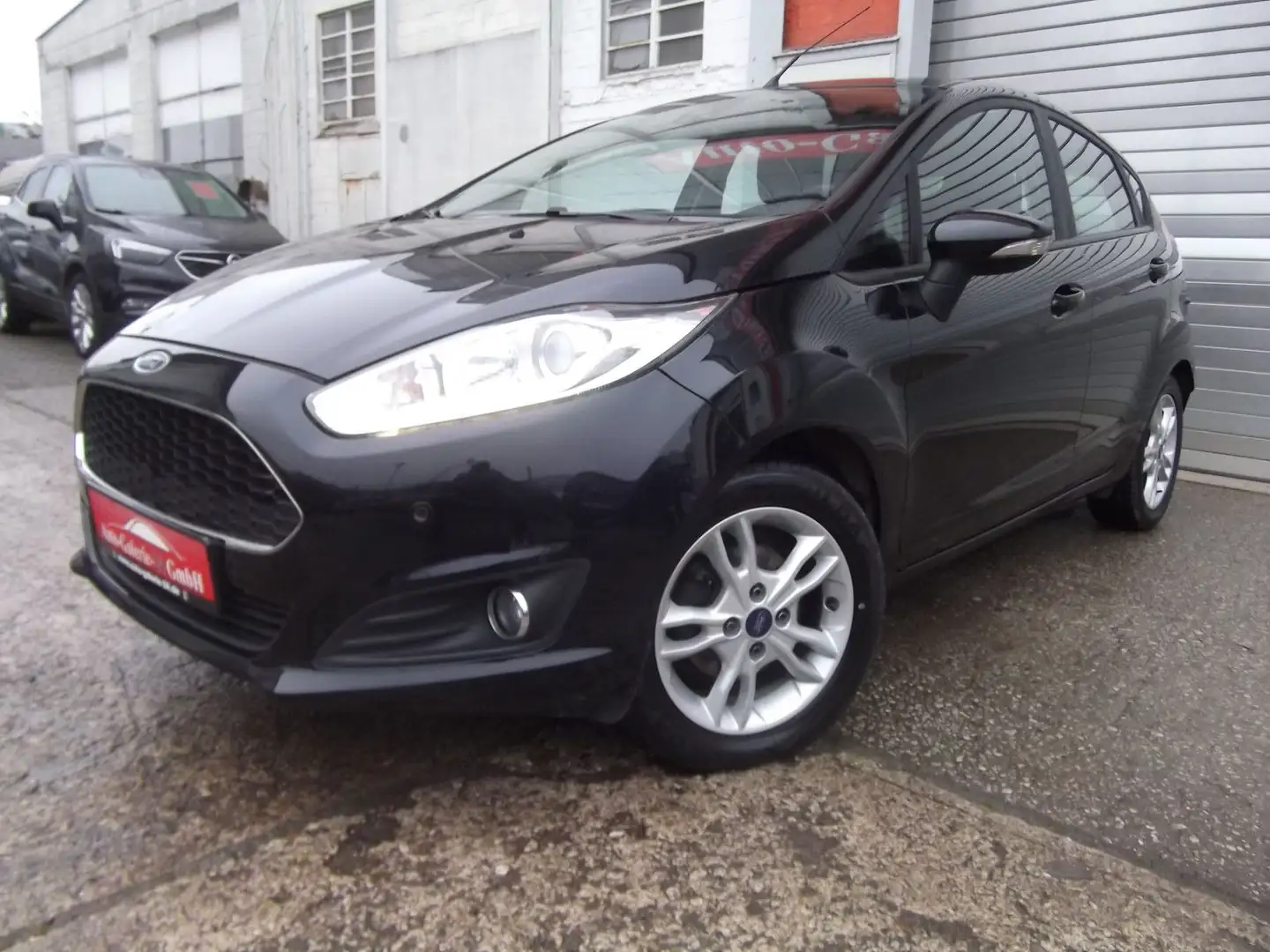 Ford Fiesta Trend Schwarz - 1