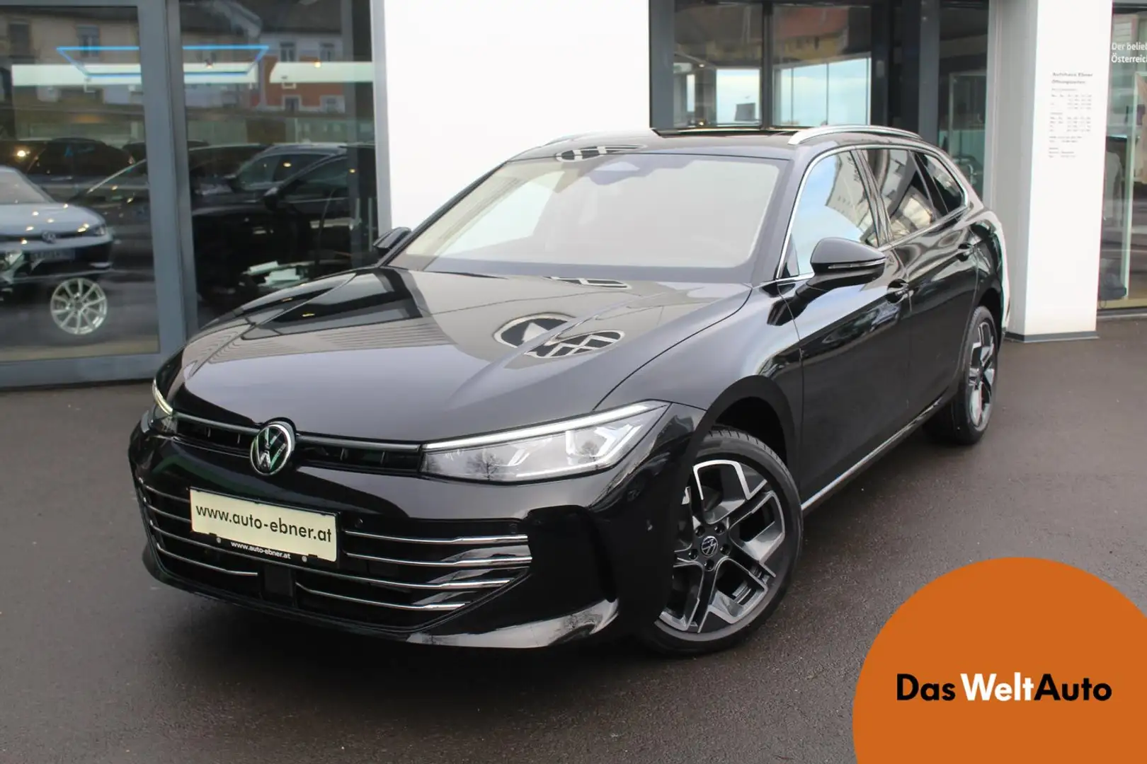 Volkswagen Passat Variant Elegance eTSI DSG Schwarz - 1