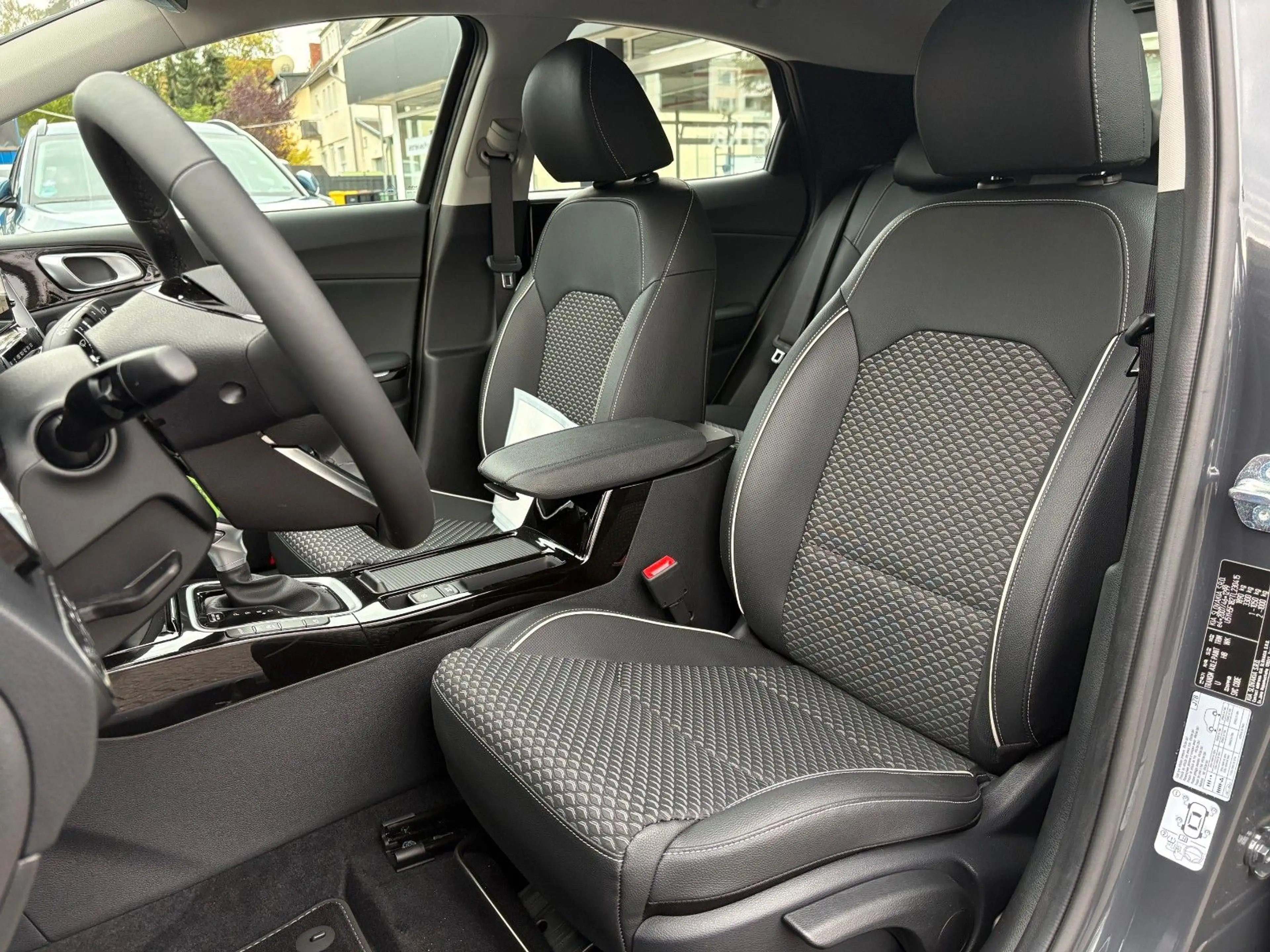Kia XCeed Vision Autom, HDA, Navi, Kamera, LED — photo 14